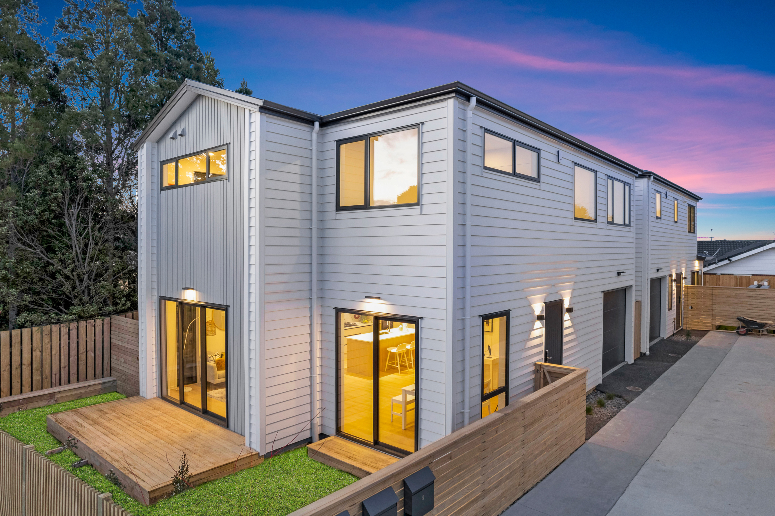 105858765__1724625766-28929-File19 BRAND NEW & STANDALONE WITH FREEHOLD TITLE !!