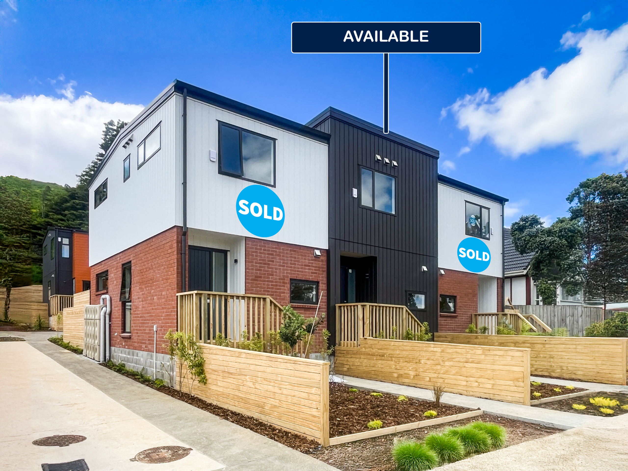 120418509__1730947013-163490-WechatIMG103 Spacious and Connivence *under contract*