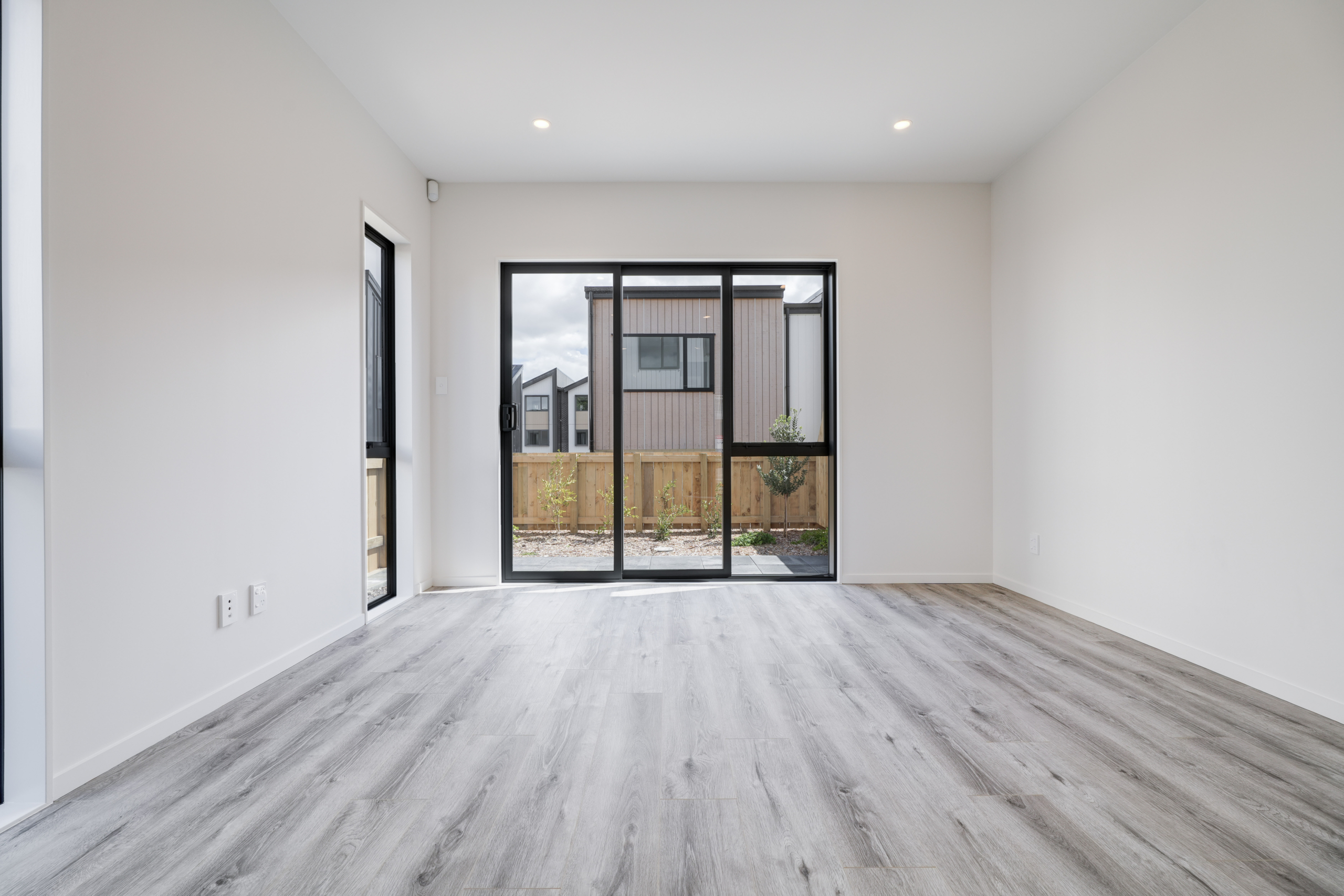 121366080__1731458048-132412-Property1 Final Call