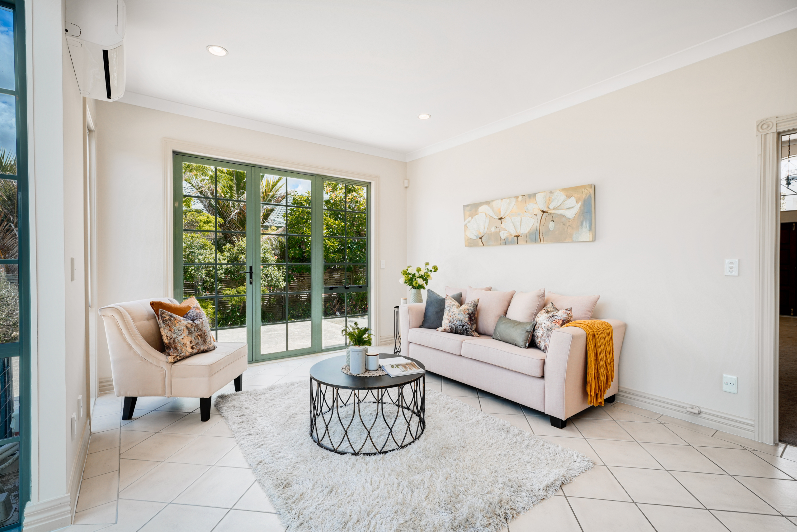 135061199__1739242590-167820-INTERIOR-14 Elegant Family Living in a Prime Location