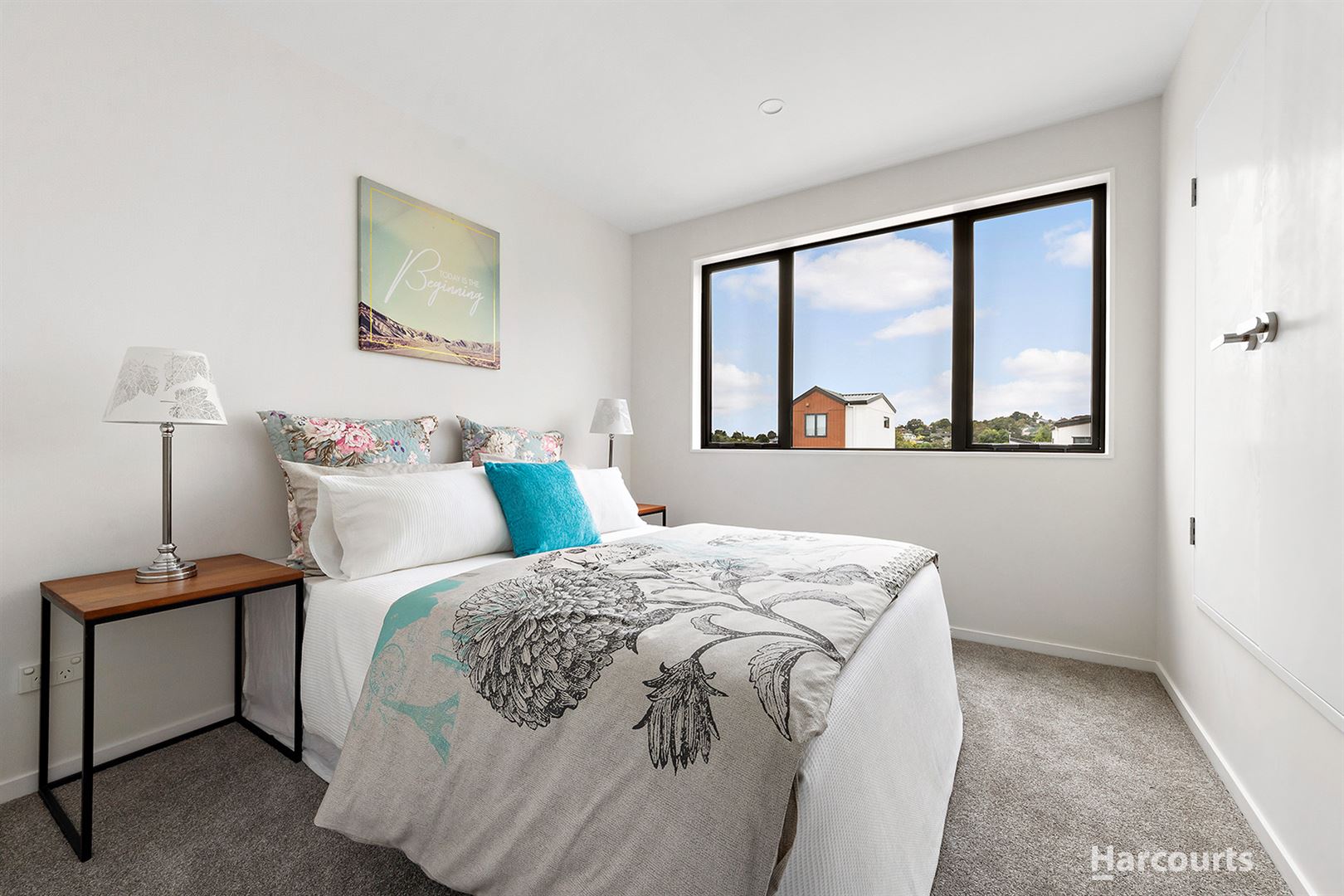 135935529__1739827698-118208-mydimport-1690791996-765-KN6728-Waitakere-City Modern Townhouse in Prime Henderson Location