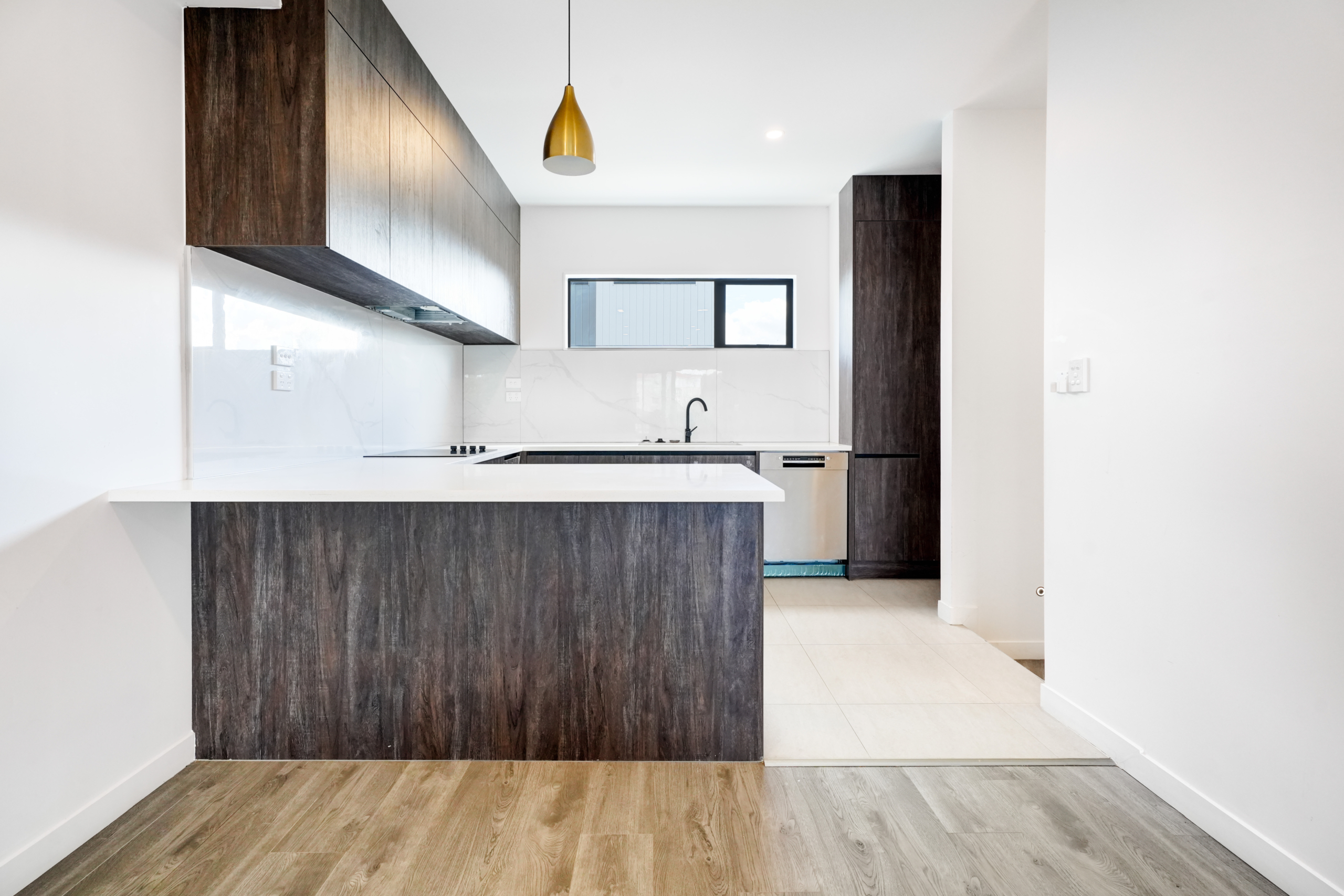 136013826__1739840054-137192-INTERIOR-6 Top Notch- Avondale, Live an easy life!