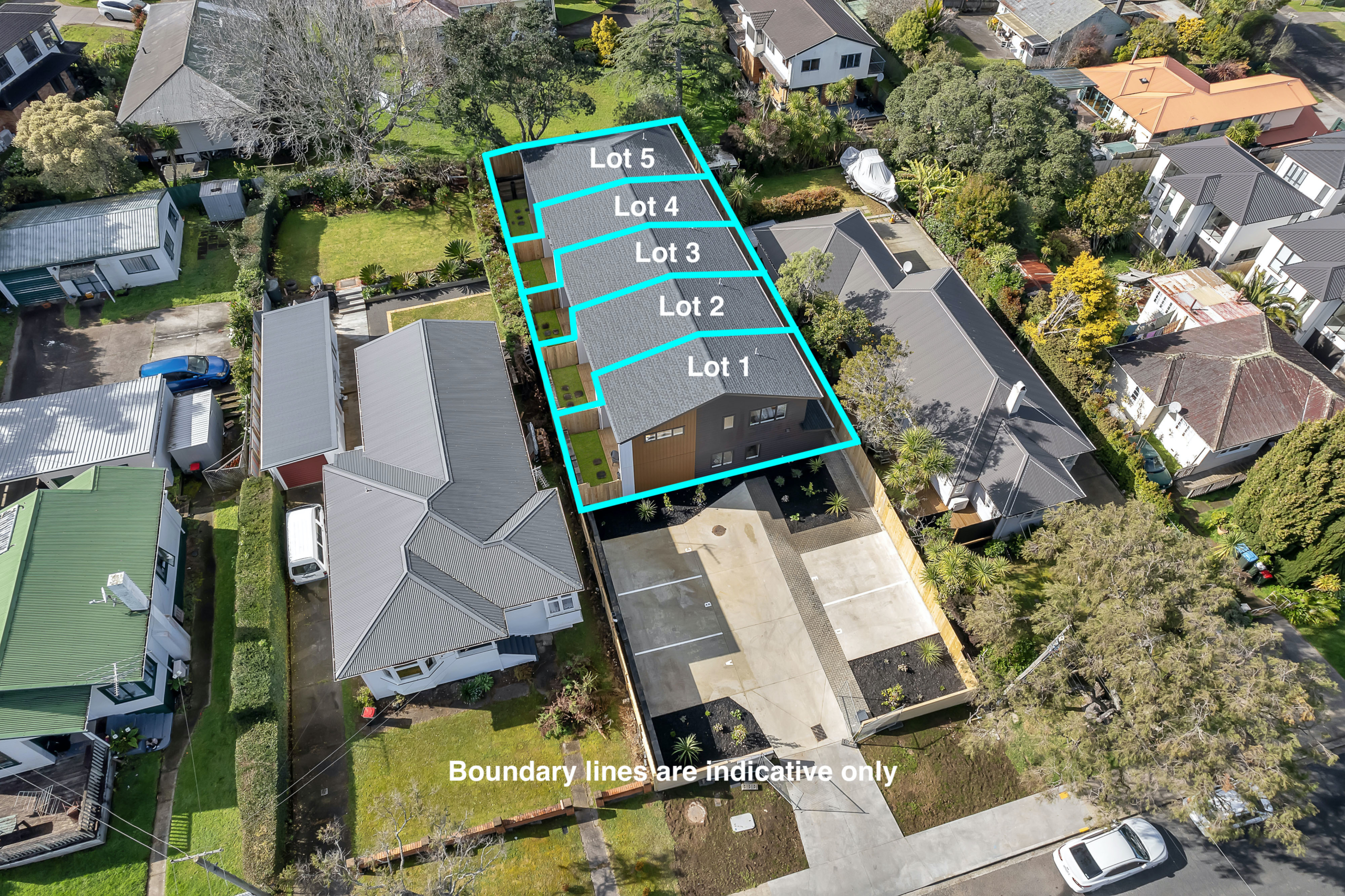 1737502699-17-File18 Brand New & Freehold Title !! No Society fee !!