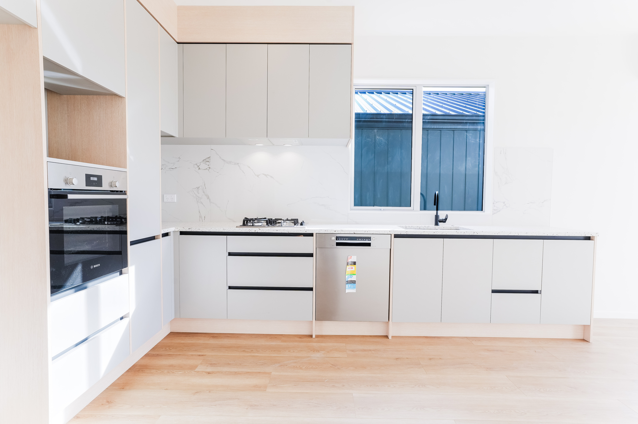 1737597647-8-FINAL-115 Modern Elegance – An Unmissable Real Estate Gem