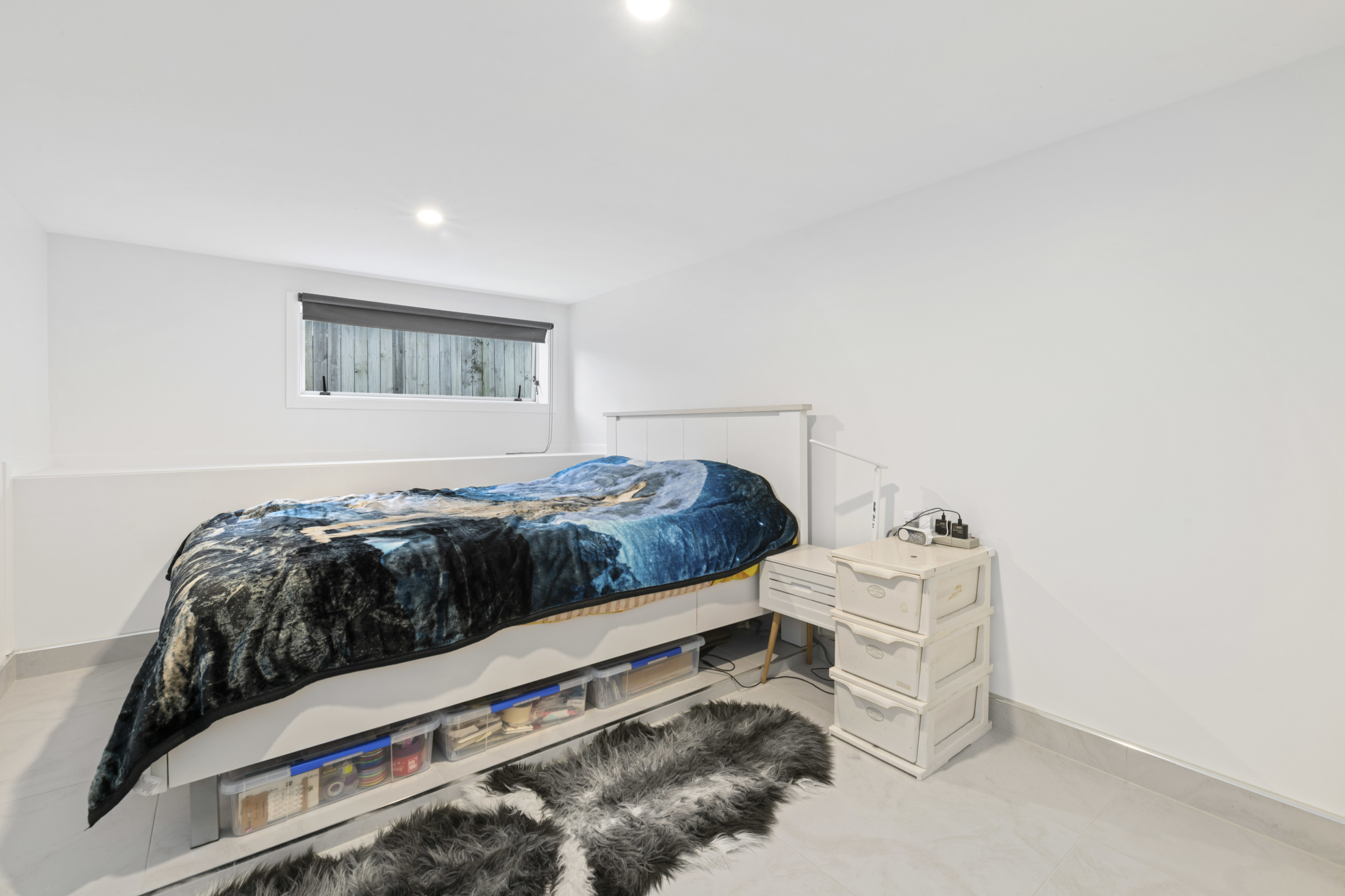 99244697__1721021578-94060-024 Where space and practicality meet convenience