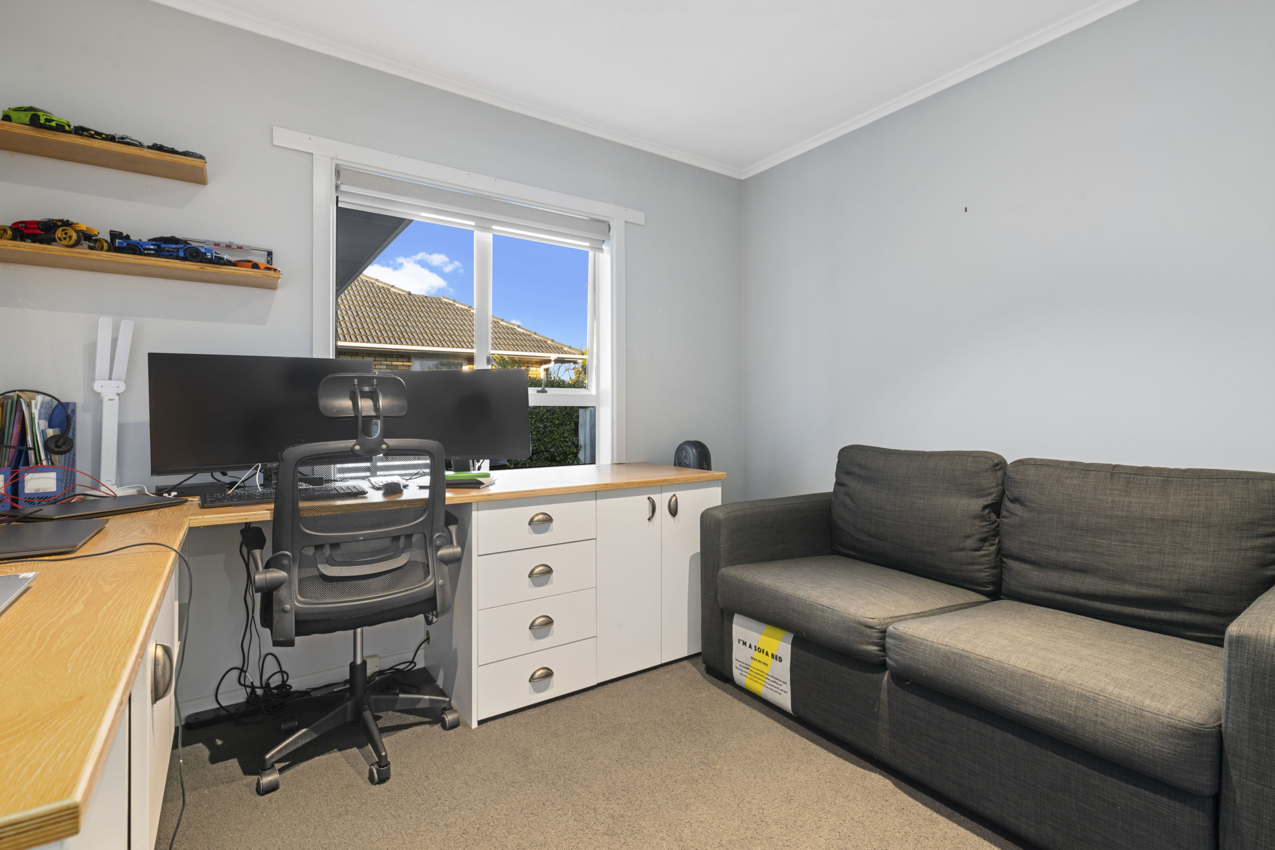 99244702__1721021582-84121-026 Where space and practicality meet convenience