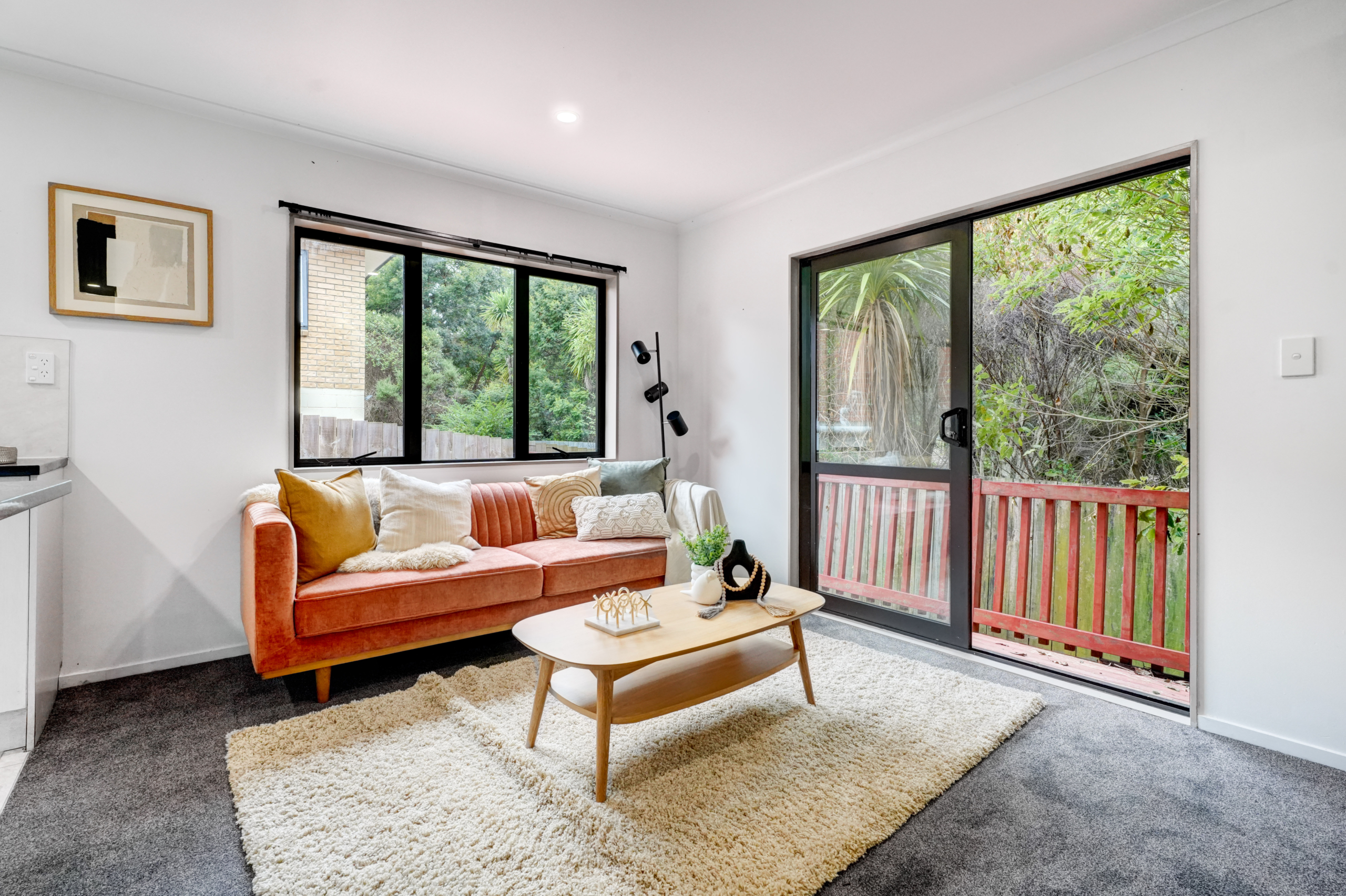 Standalone Brick & Tile Home in Henderson