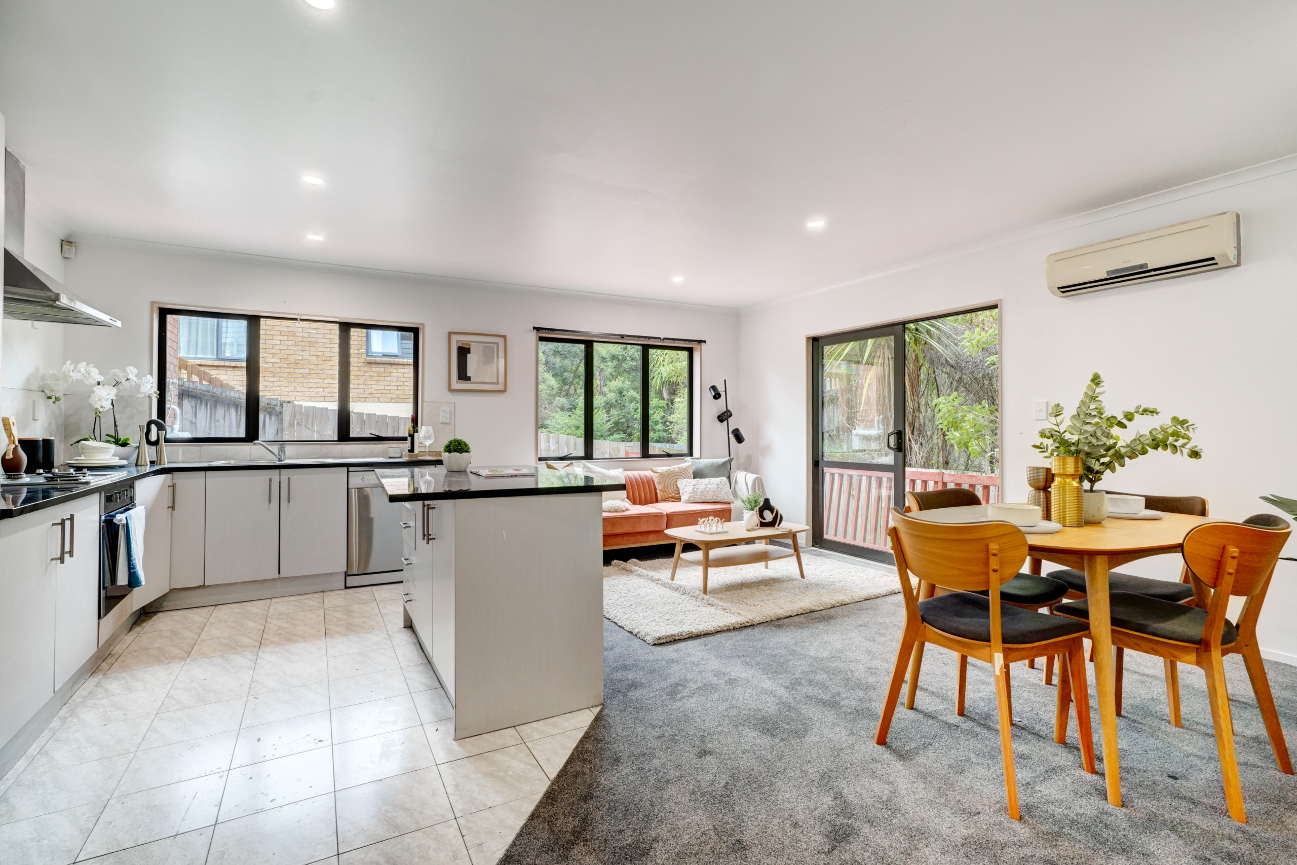 Standalone Brick & Tile Home in Henderson