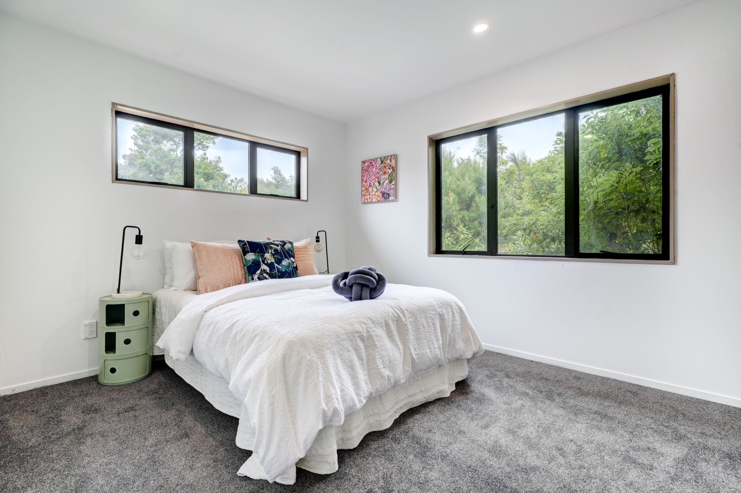 Standalone Brick & Tile Home in Henderson