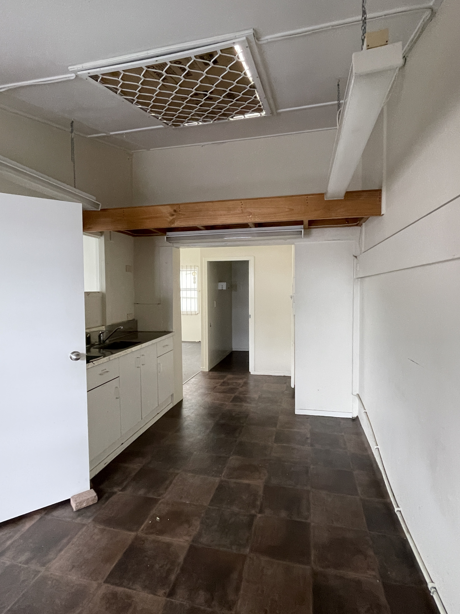 72158206__1695596173-14348-IMG9635 Retail in High-End Manukau Road