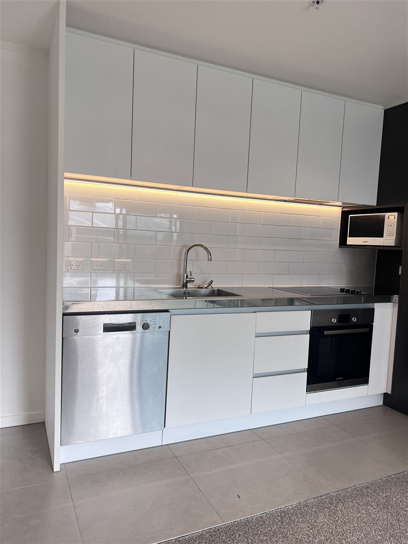 mydimport-1690791988-152-KN5852-Auckland-City Spacious Freehold 1 bedroom apartment