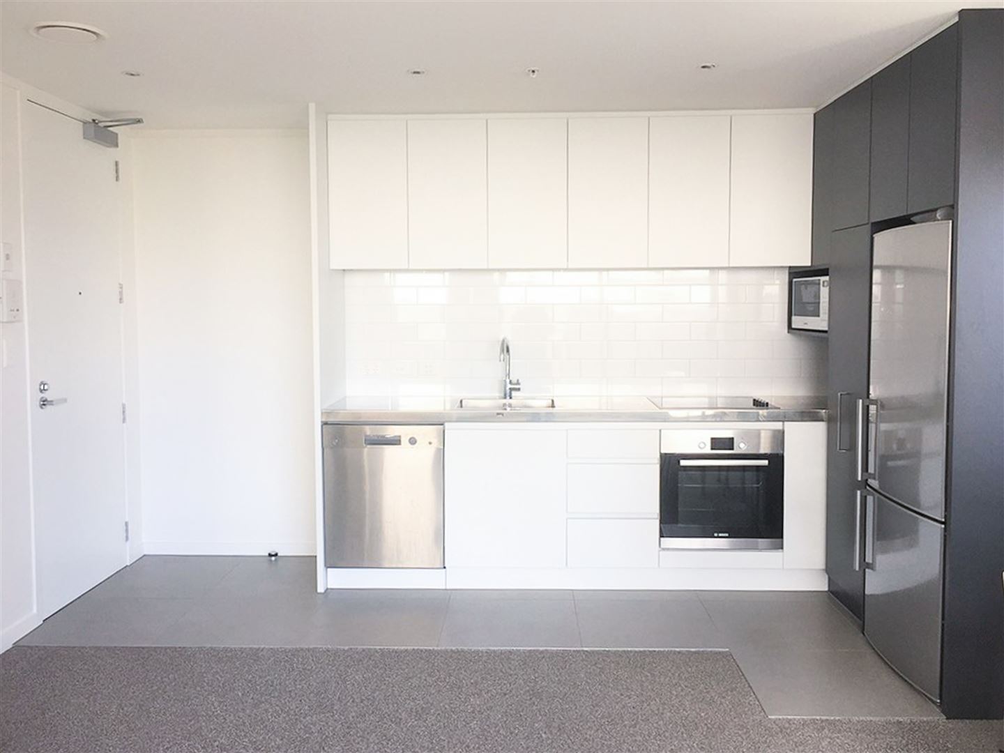 mydimport-1690791988-554-KN5852-Auckland-City Spacious Freehold 1 bedroom apartment