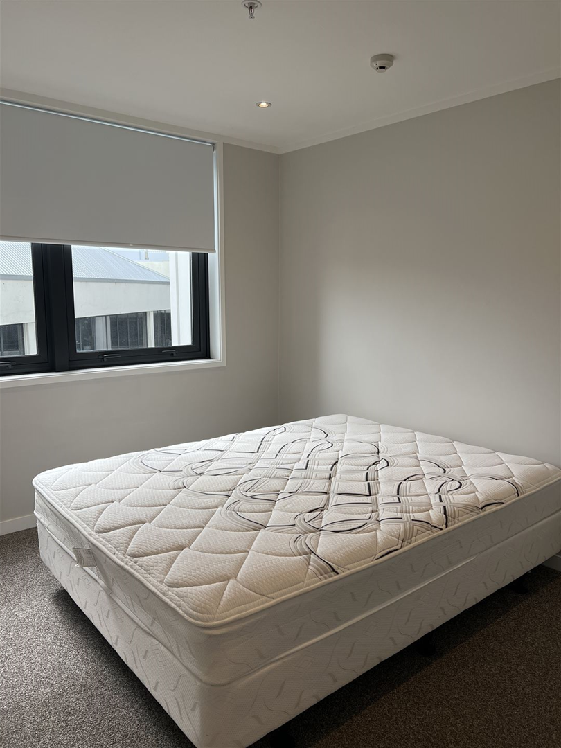 mydimport-1690791988-763-KN5852-Auckland-City Spacious Freehold 1 bedroom apartment