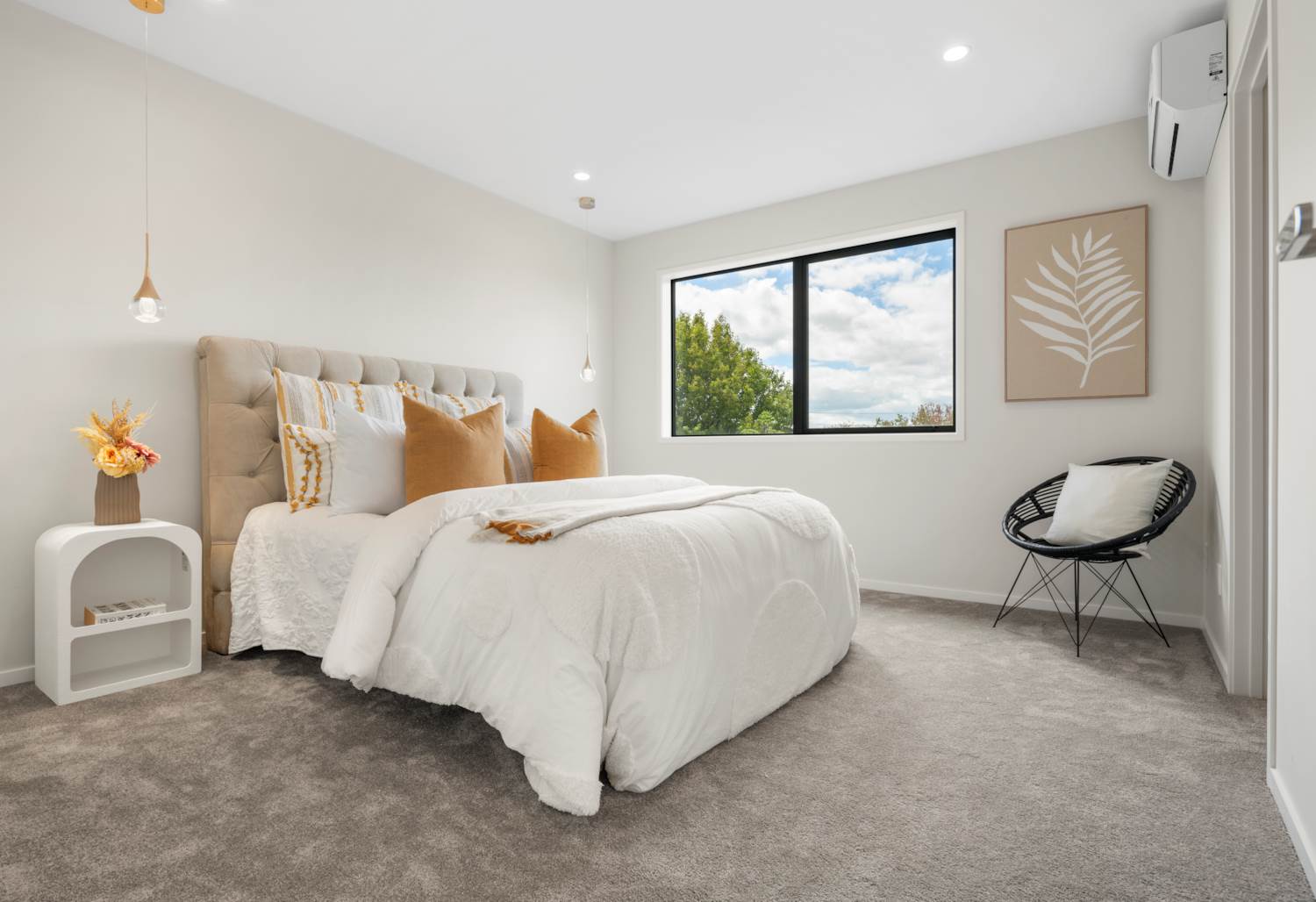 143719554__1744332704-40527-Propertylocatedat95B95C95DKervilAvenueTeAtatuPeninsula8 FreeHold, Double Master Rooms