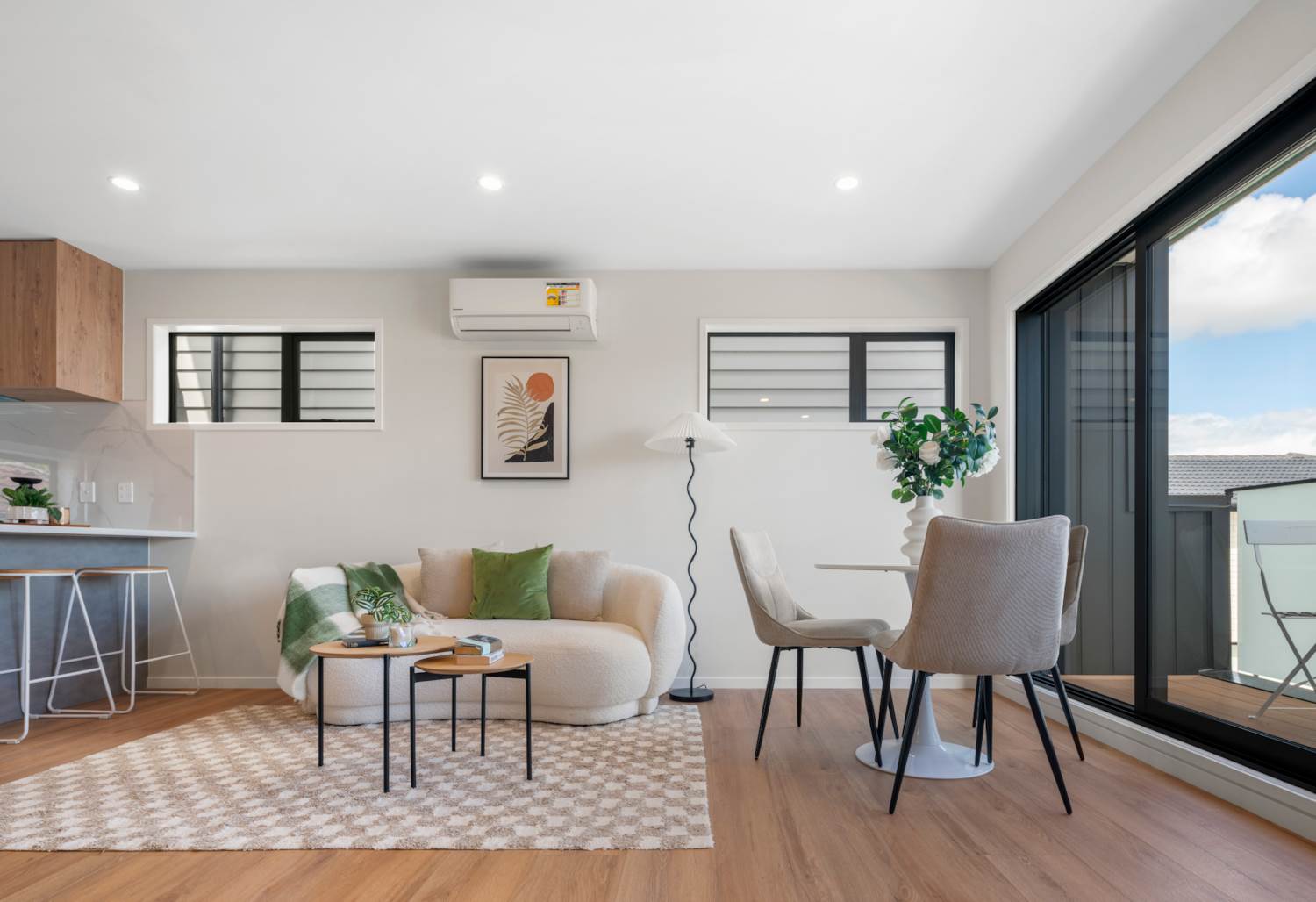 143719639__1744332711-31465-Propertylocatedat95B95C95DKervilAvenueTeAtatuPeninsula14 FreeHold, Double Master Rooms