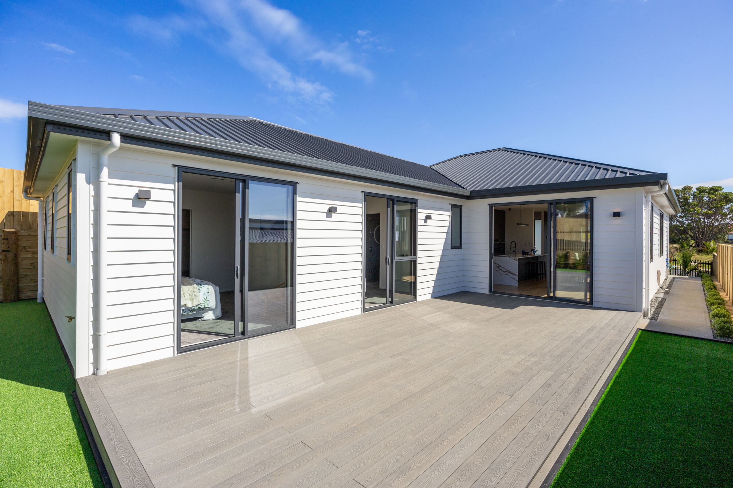 147646849__1747113264-240986-IMG22 Top of Line Golf Harbour Luxury – A Must See!