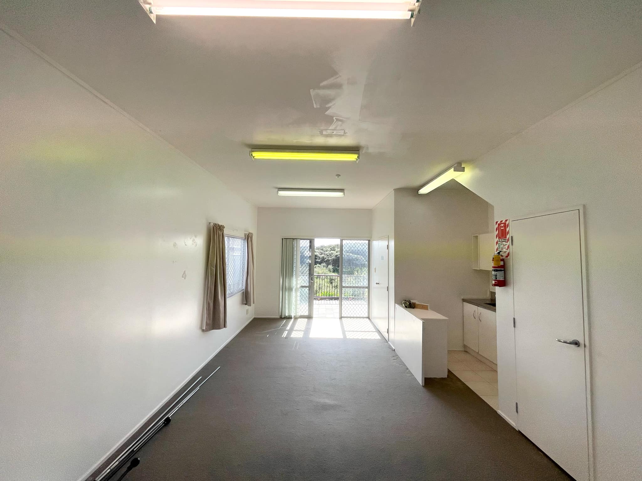 147656457__1747120172-88083-1 LEASE AND TERMS NEGOTIABLE! MAKE YOUR OFFER!