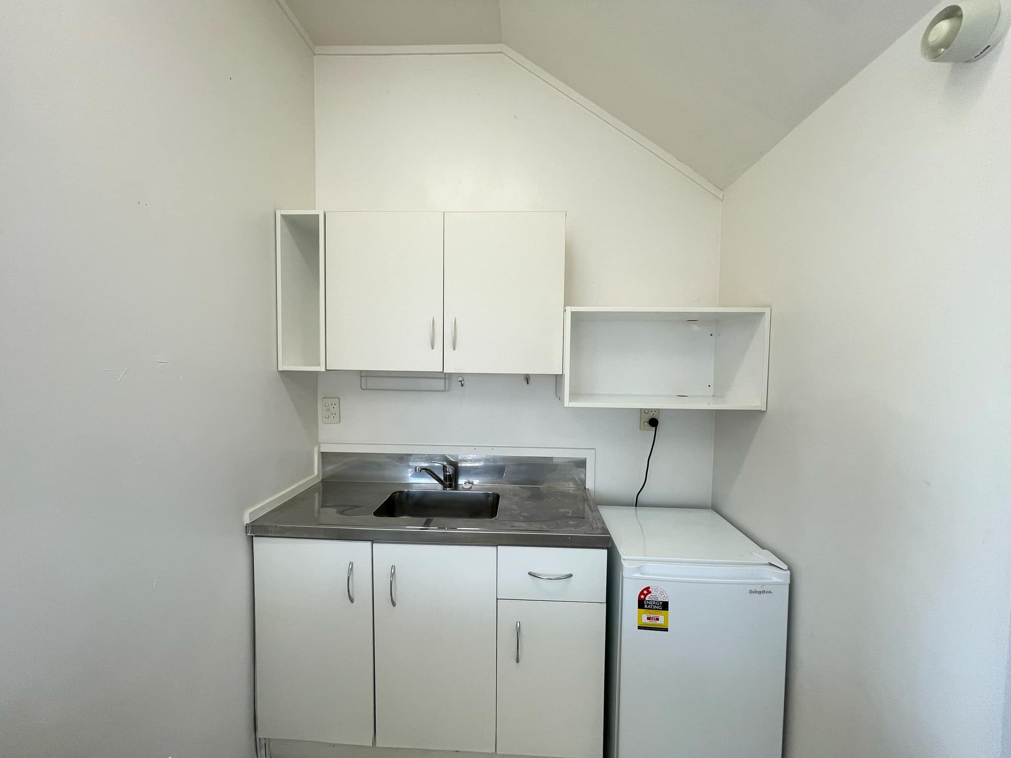 147656464__1747120176-97132-3 LEASE AND TERMS NEGOTIABLE! MAKE YOUR OFFER!