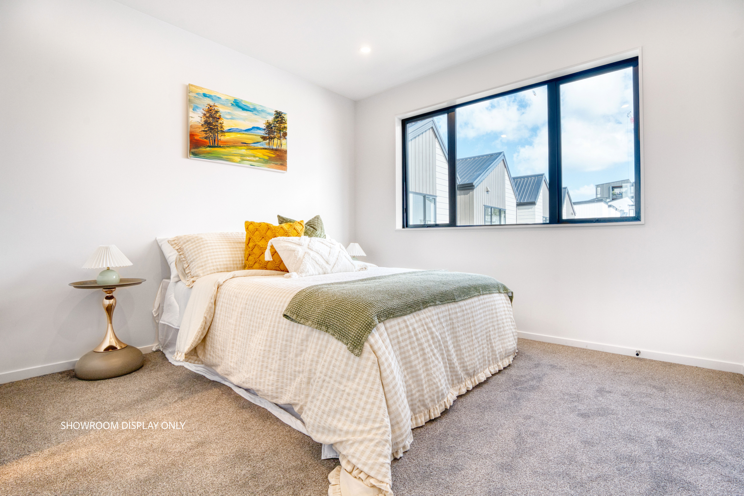 147764585__1747188378-44515-SHOWROOM-10 Corner Unit in Onehunga – Just $700,000!
