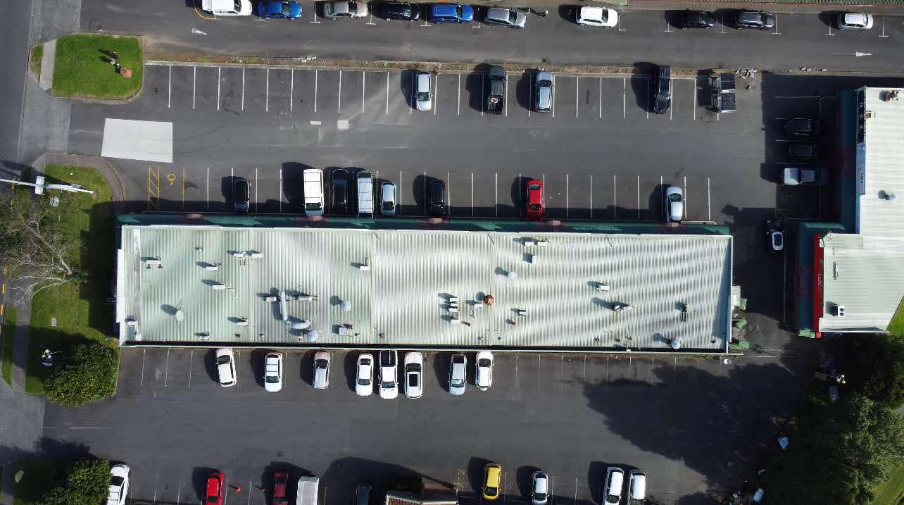 148077546__1747364128-56702-4 Commercial Lot with Big Return!