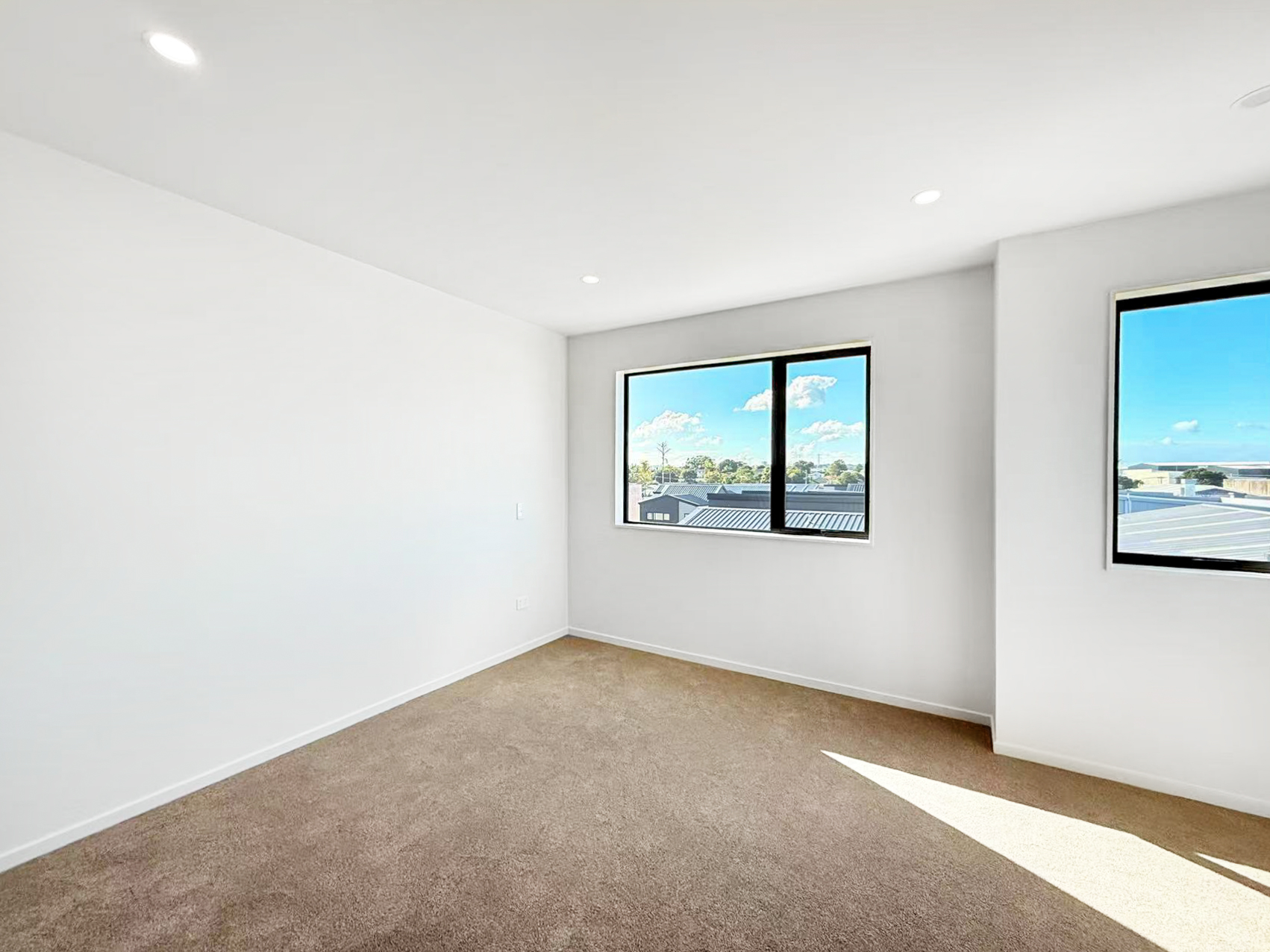 Corner Unit in Onehunga – Limited Release!!