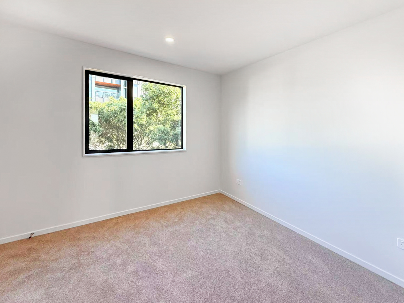 Corner Unit in Onehunga – Limited Release!!