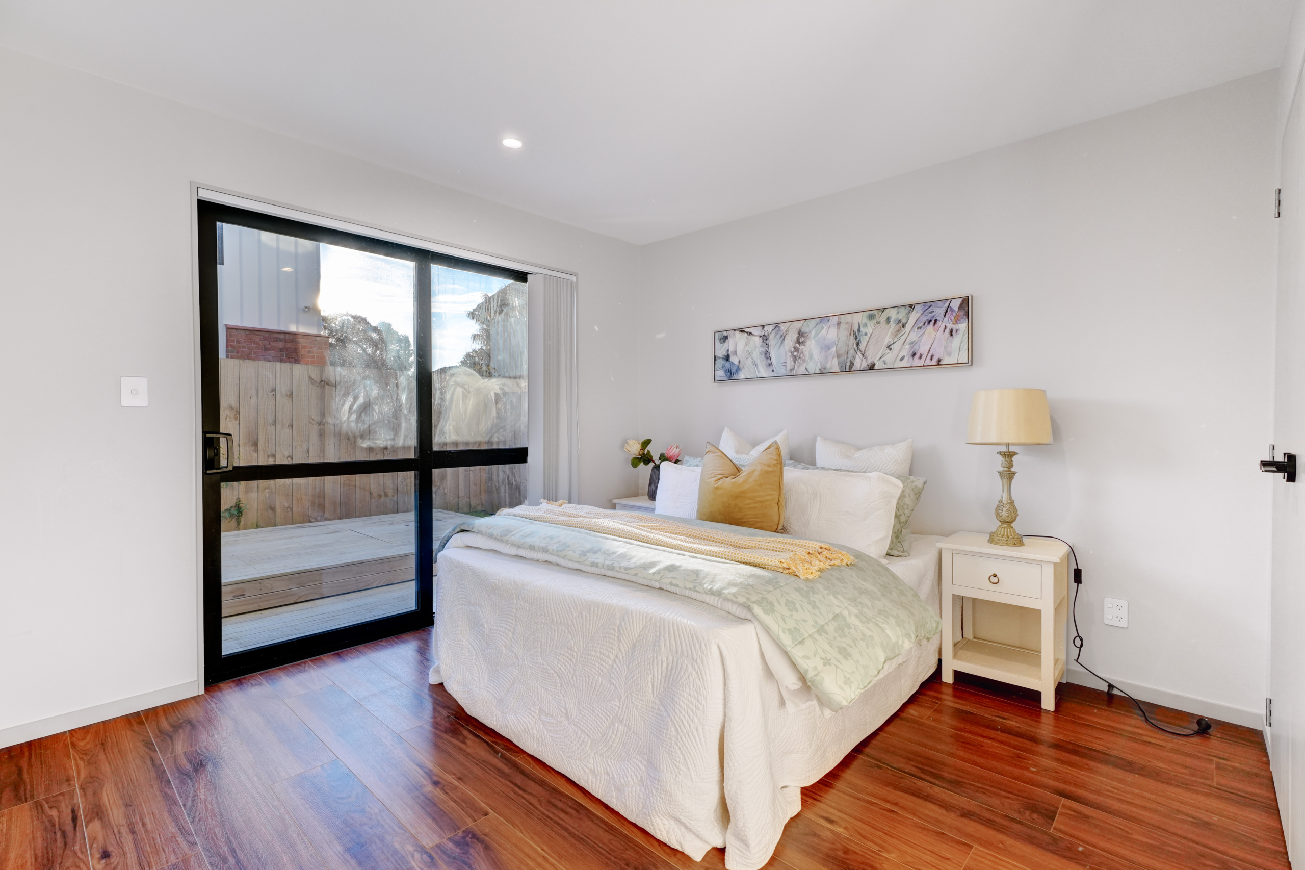 152996349__1750910601-65934-INTERIOR-1 Prestigious New Lynn Residence !!