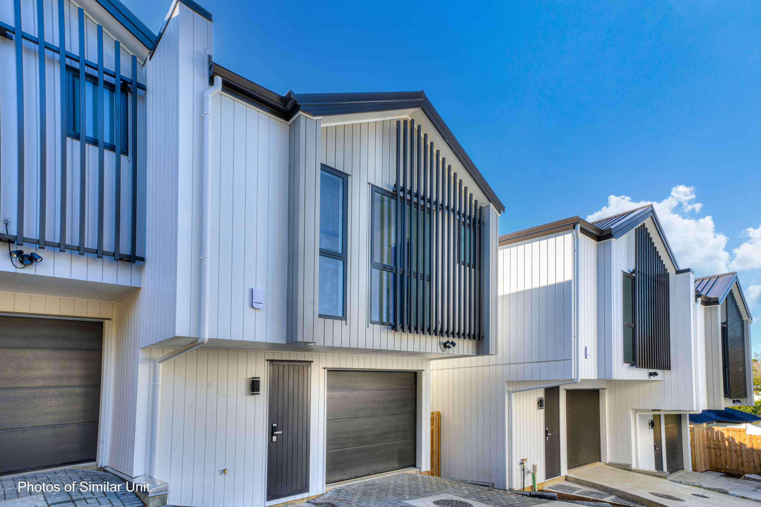 1747885507-2-PROPERTY-45 Roskill Delight – Move-in ready with CCC issued!