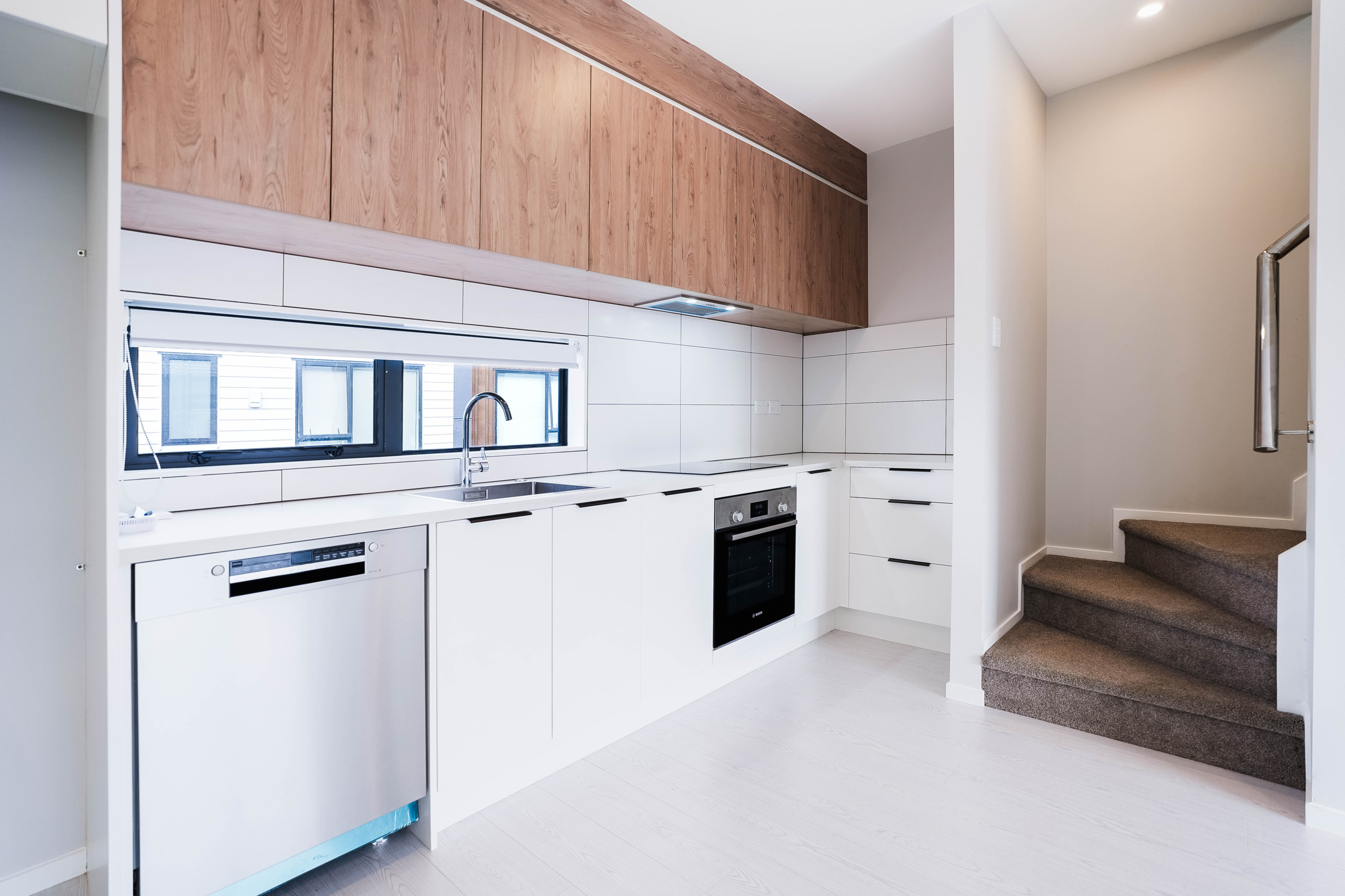 Modern 3 Bed + Study Freehold + Garage