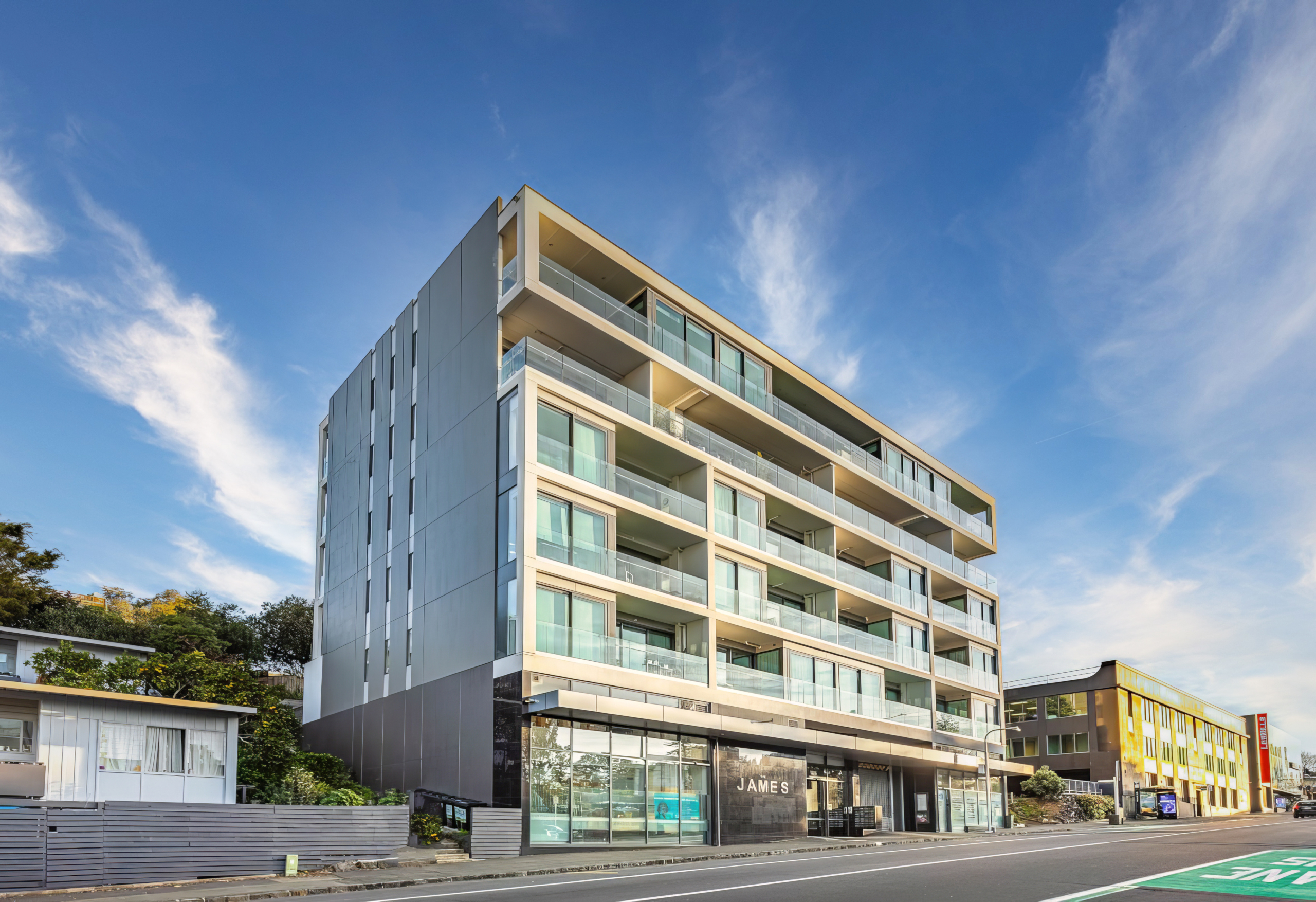 159164675__1755044982-28587-EXTERIOR-3 Ideal Investment – Prime Newmarket Location!