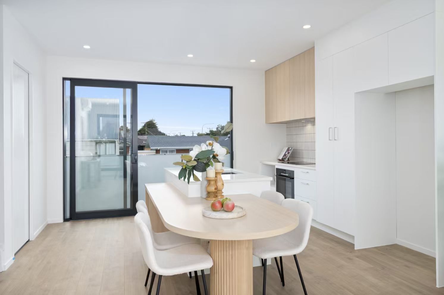 159706168__1755486152-54575-c3ca74a075ae13c5b49a94a04e40c440 Top of line milford modern luxury Home