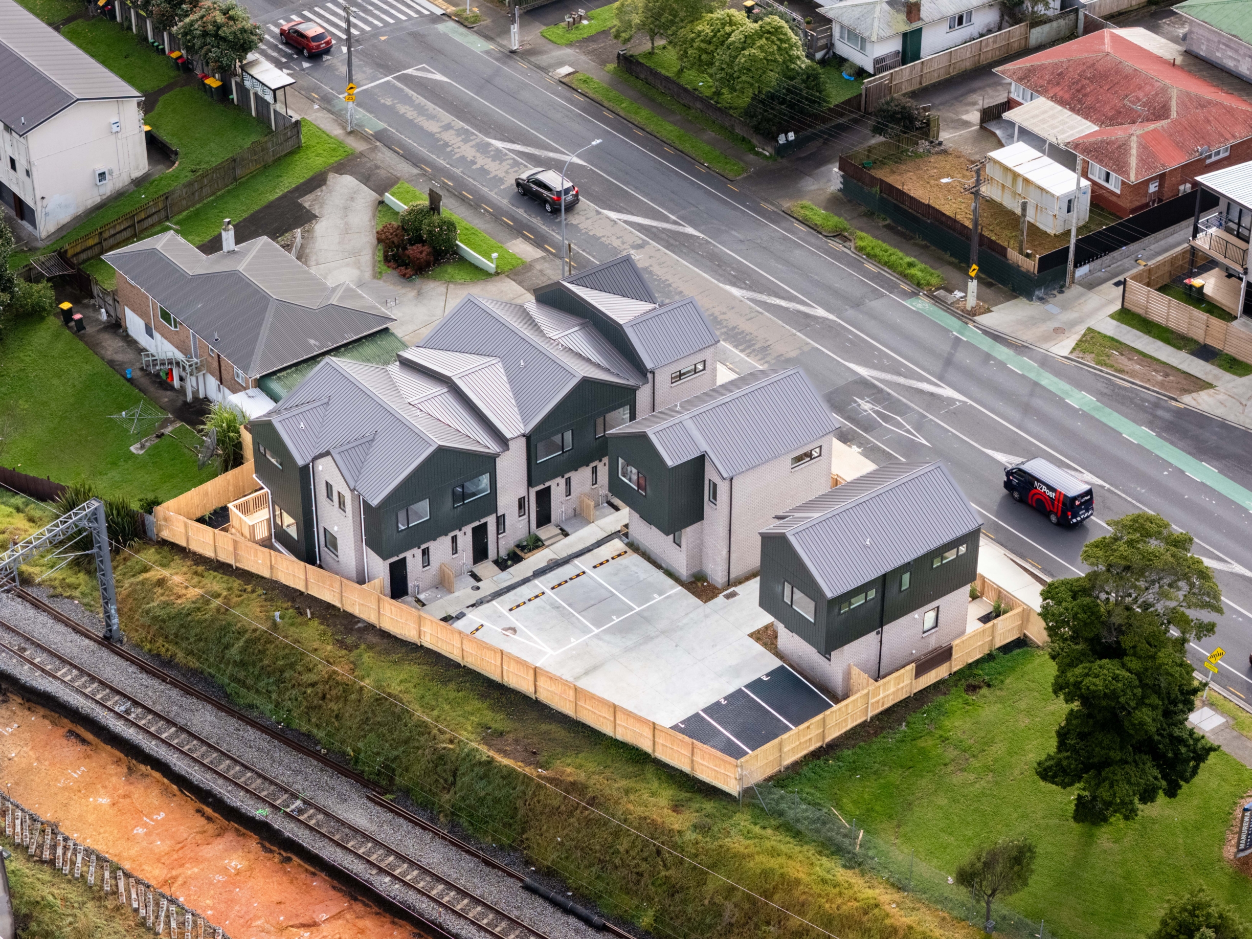 default Modern Standalone House at Central Manurewa!