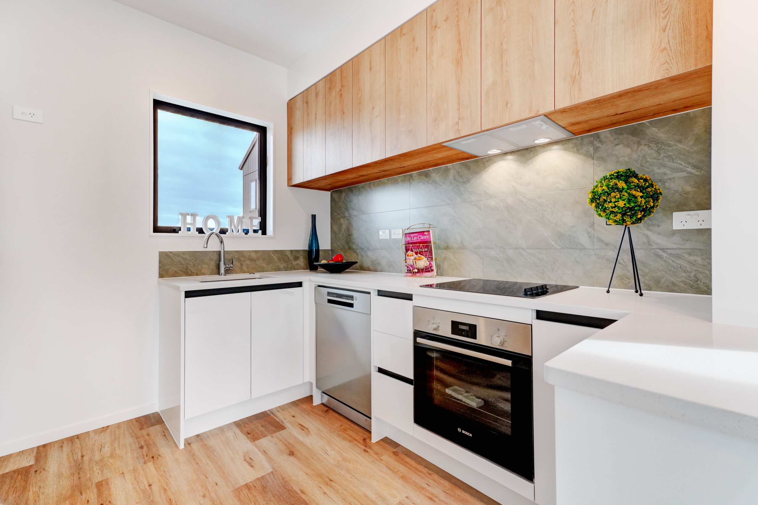 1753673640-13-INTERIOR-9 Modern Standalone House at Central Manurewa!