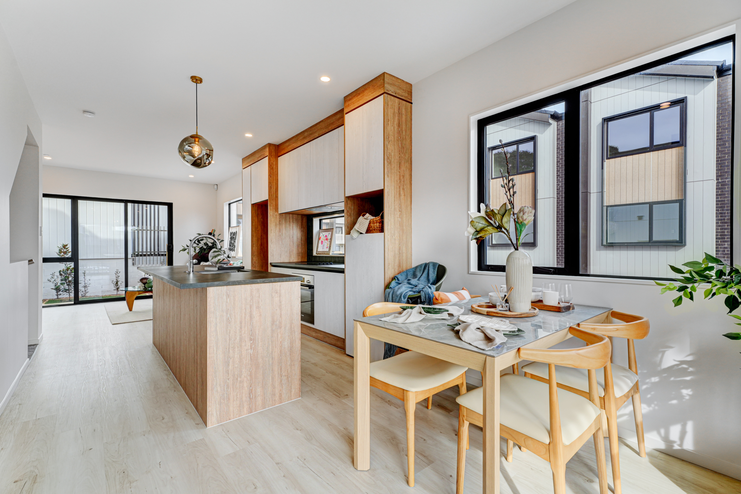 1755564112-9-INTERIOR-14 Under $45K Deposit