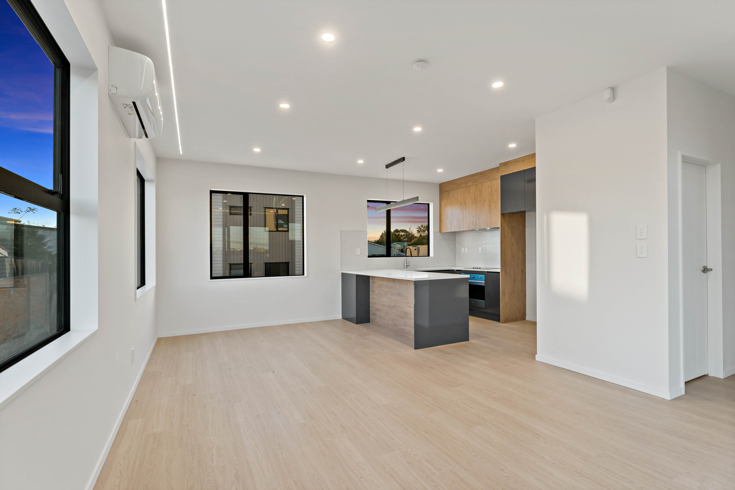 165898833__1759276969-44326-17 Spacious. Stylish. Effortlessly Livable