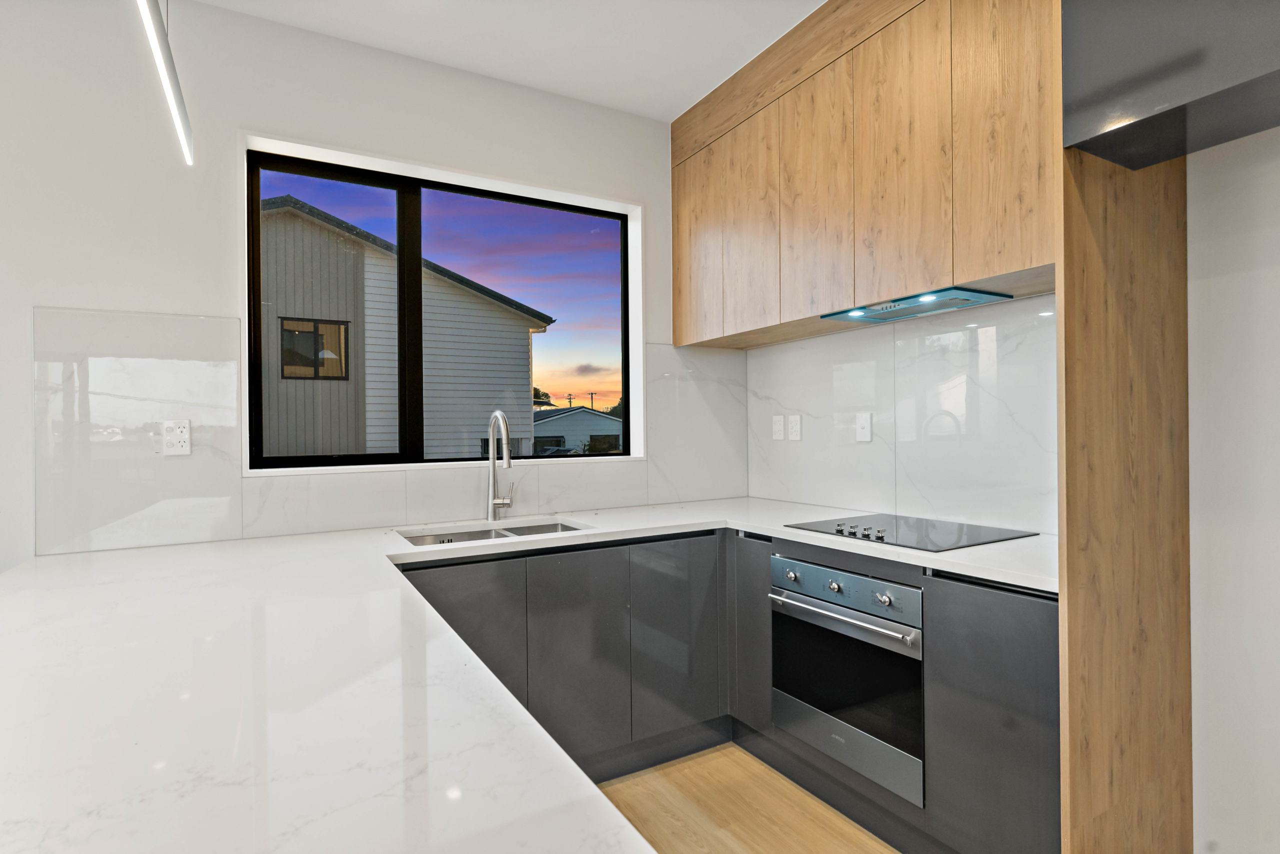 165898940__1759276974-44362-20 Spacious. Stylish. Effortlessly Livable