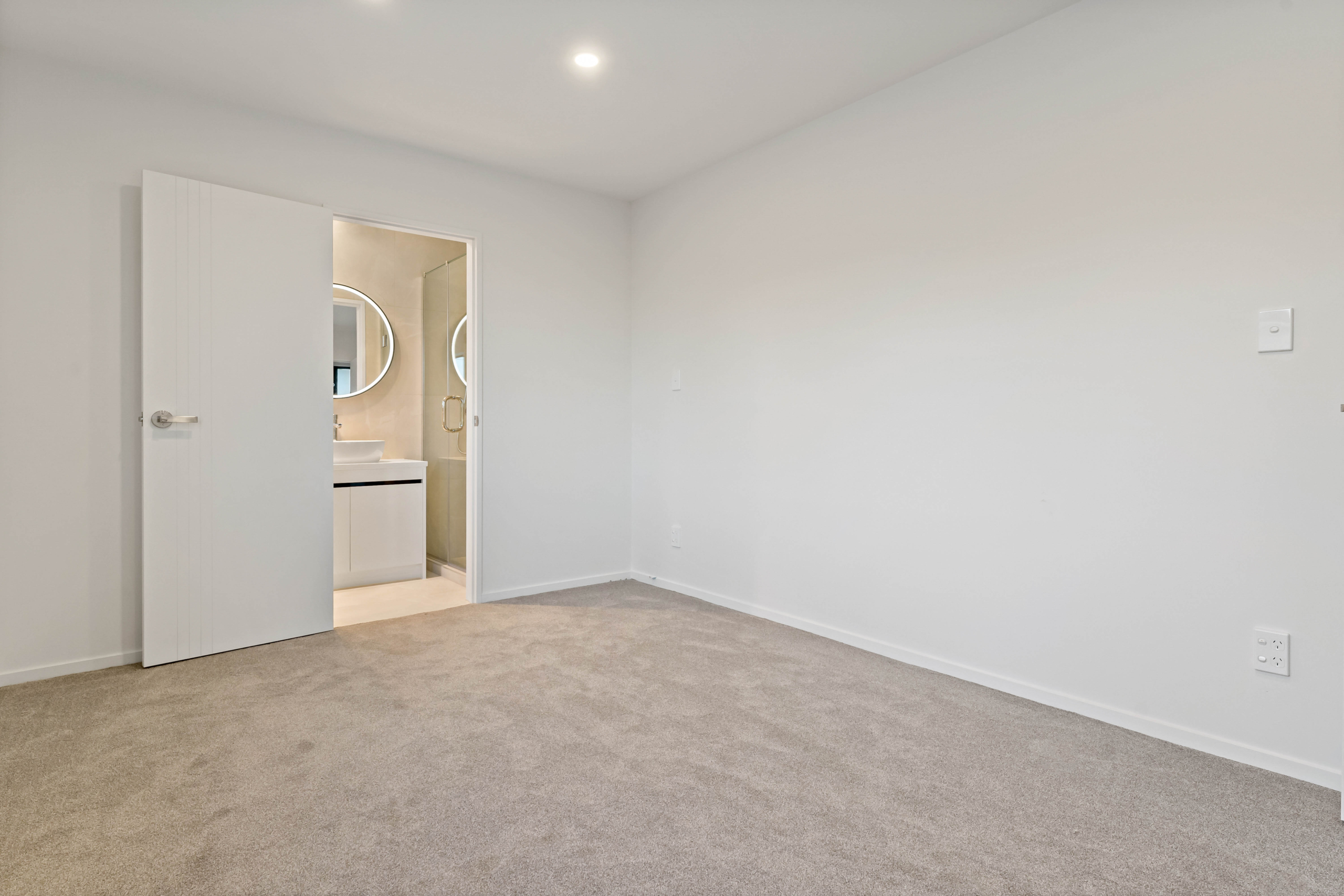 165899045__1759276994-31209-28 Spacious. Stylish. Effortlessly Livable