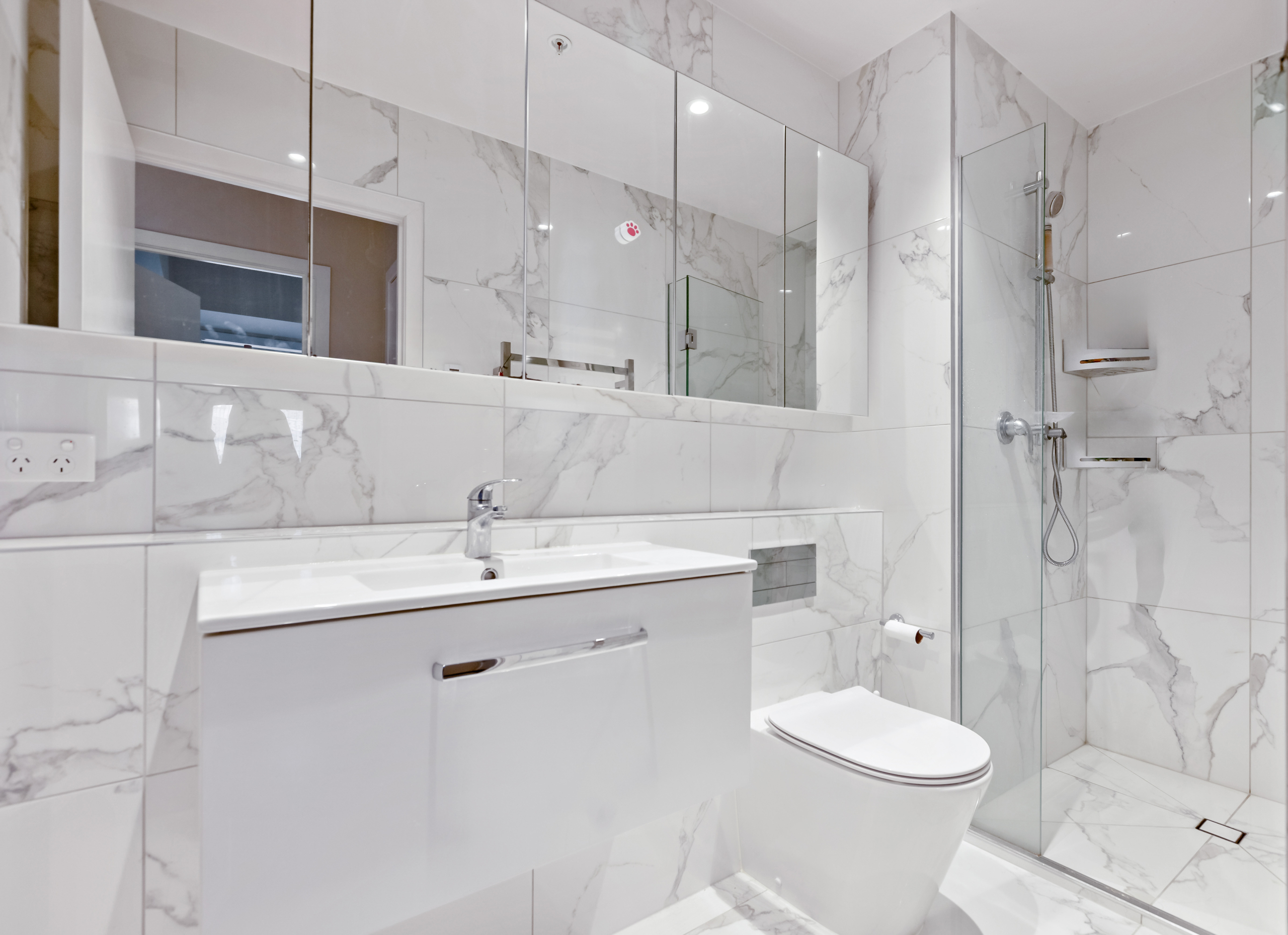 165917494__1759280284-40279-08 Stylish Inner with Harbour Lifestyle