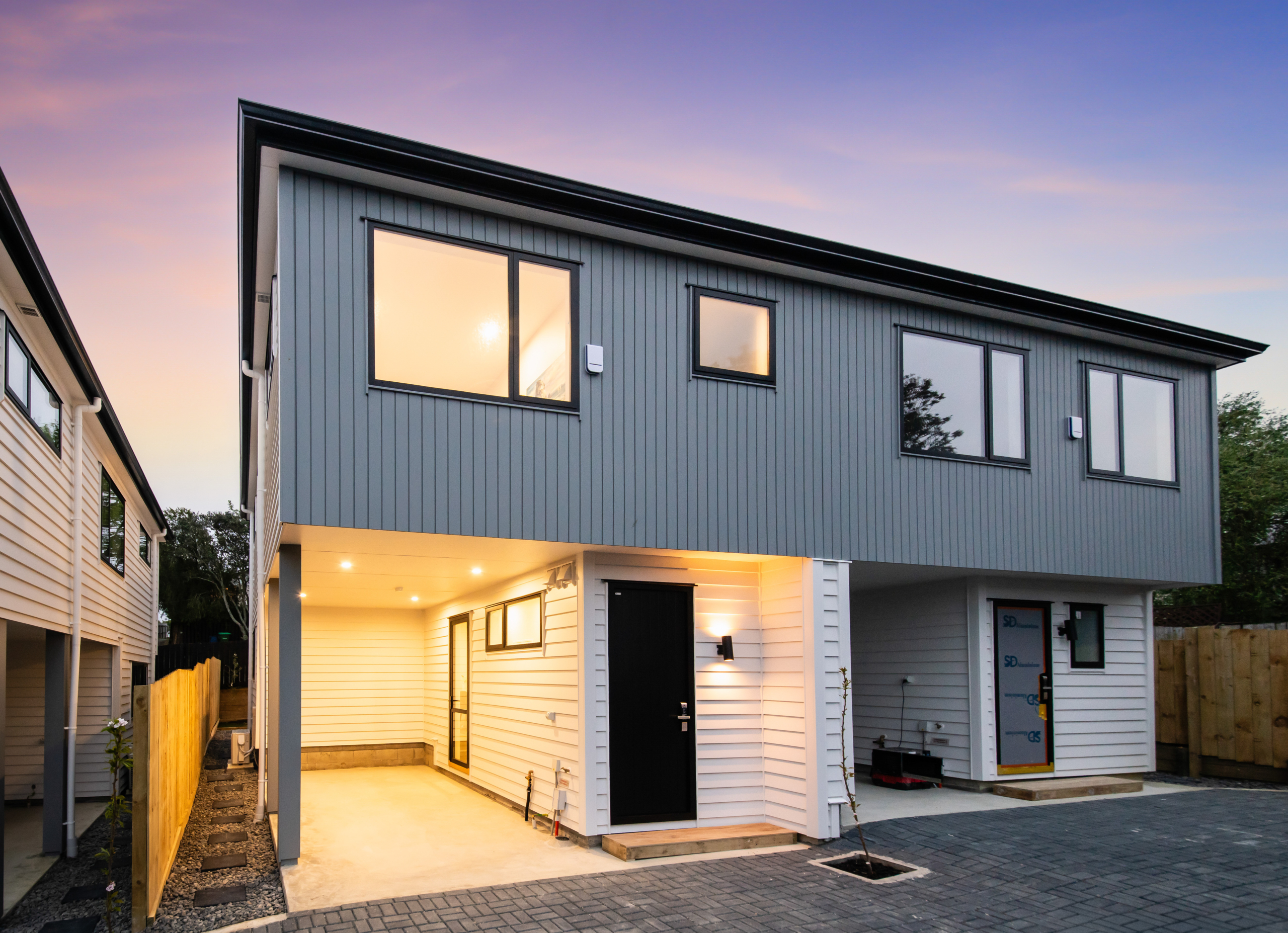 165940849__1759284204-51478-OUTPUT-15 Brand-New Duplex Home with Master Build Guarantee