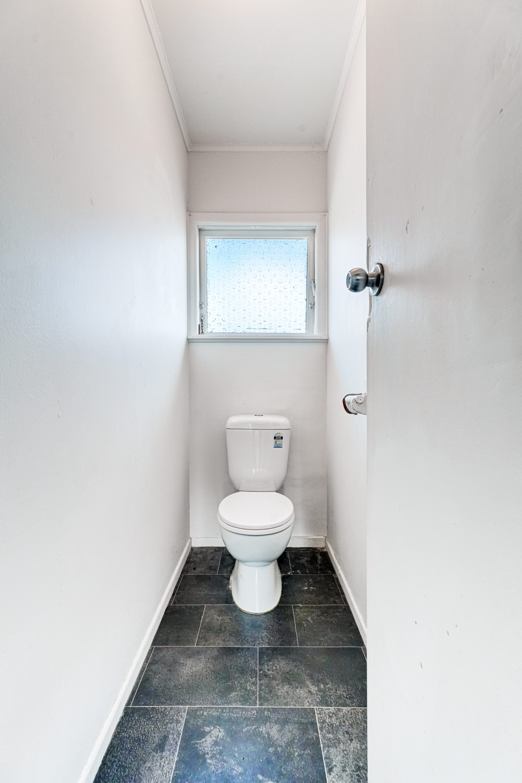 165989135__1759293519-89138-INTERIOR-7 Why Rent When You Can Own?