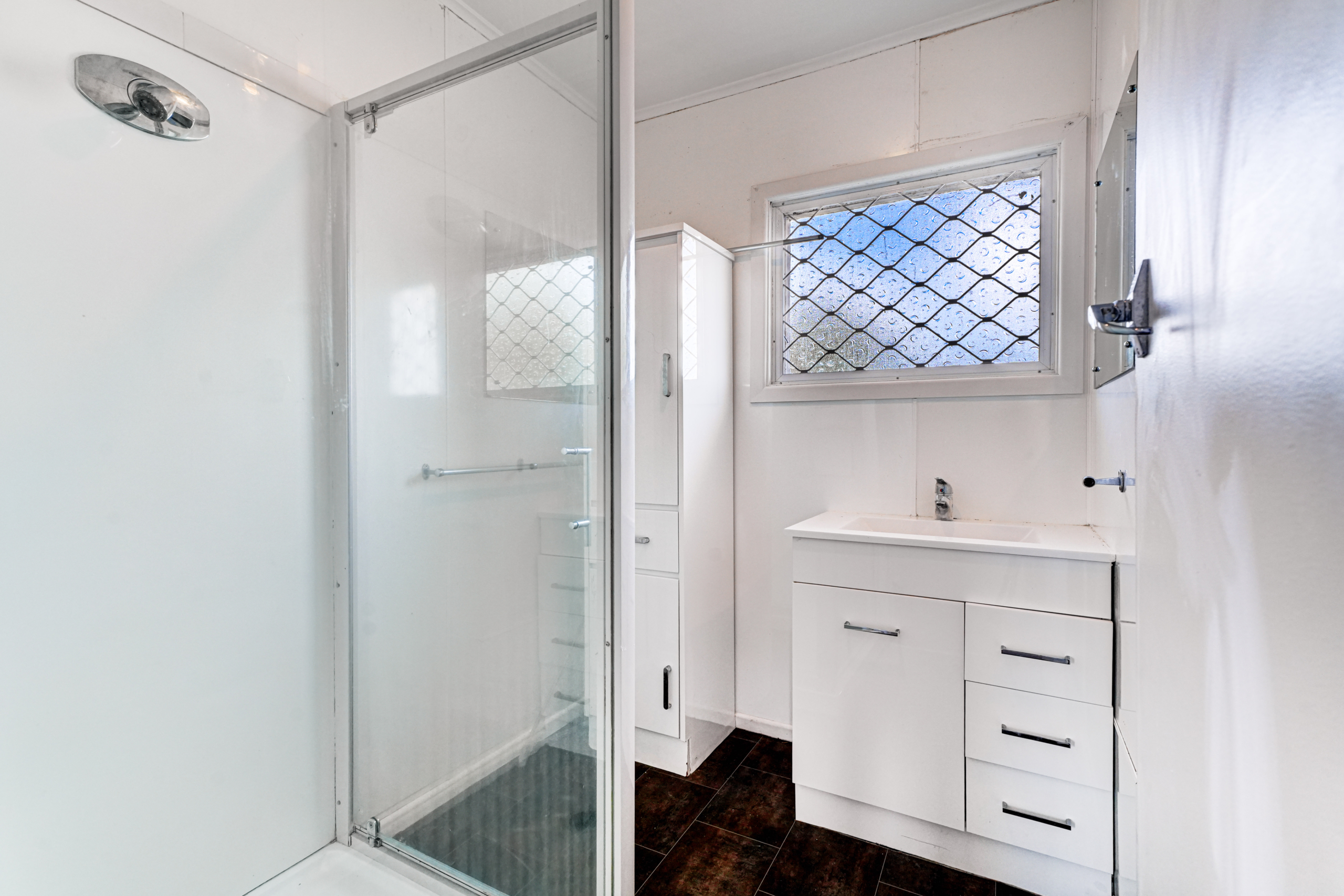 165989155__1759293522-89668-INTERIOR-8 Why Rent When You Can Own?