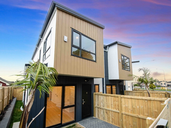 Standalone Brand-New Homes on Freehold Title