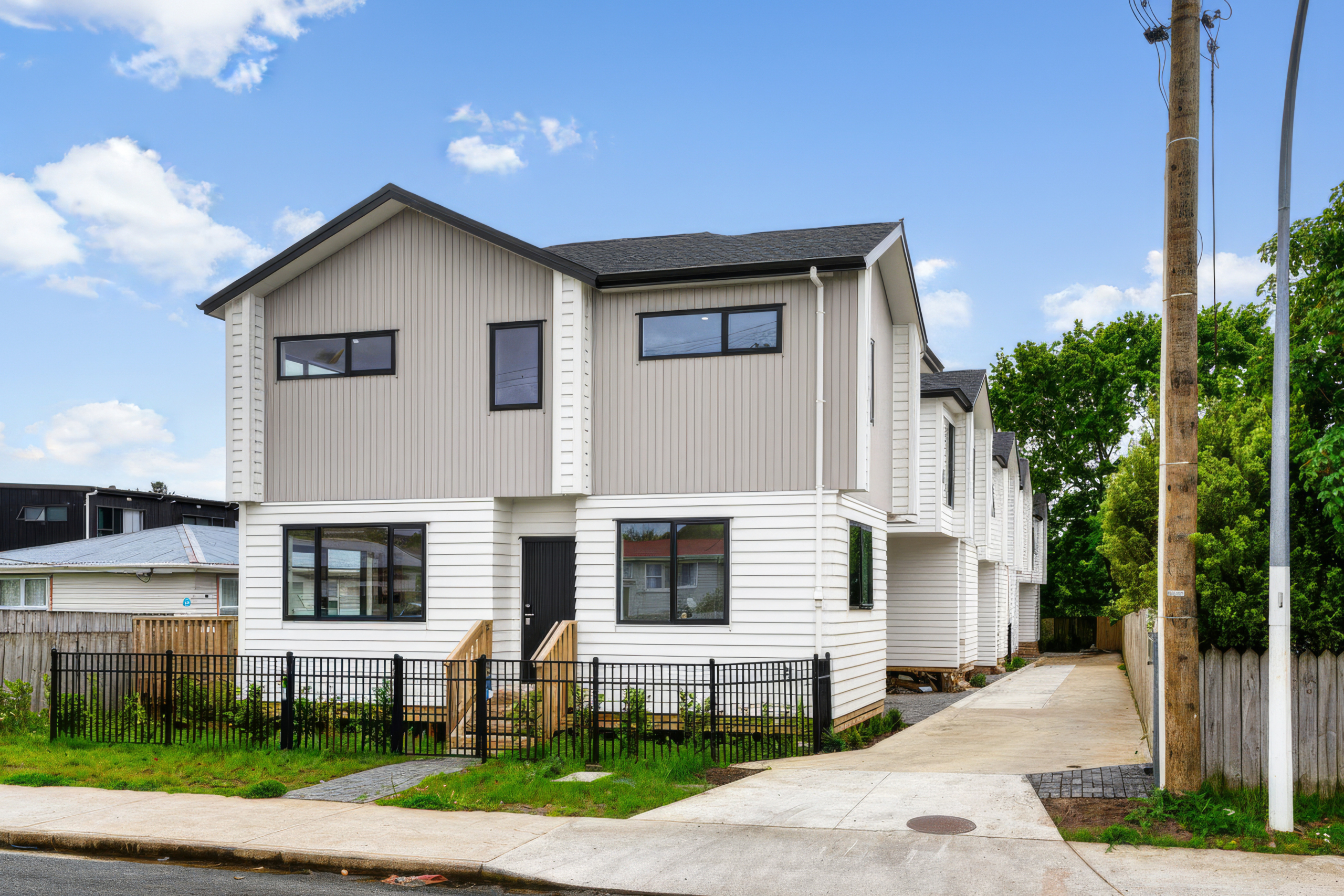 168759872__1760926975-74745-EXTERIOR-4 Brand New Freehold Homes in Central Henderson