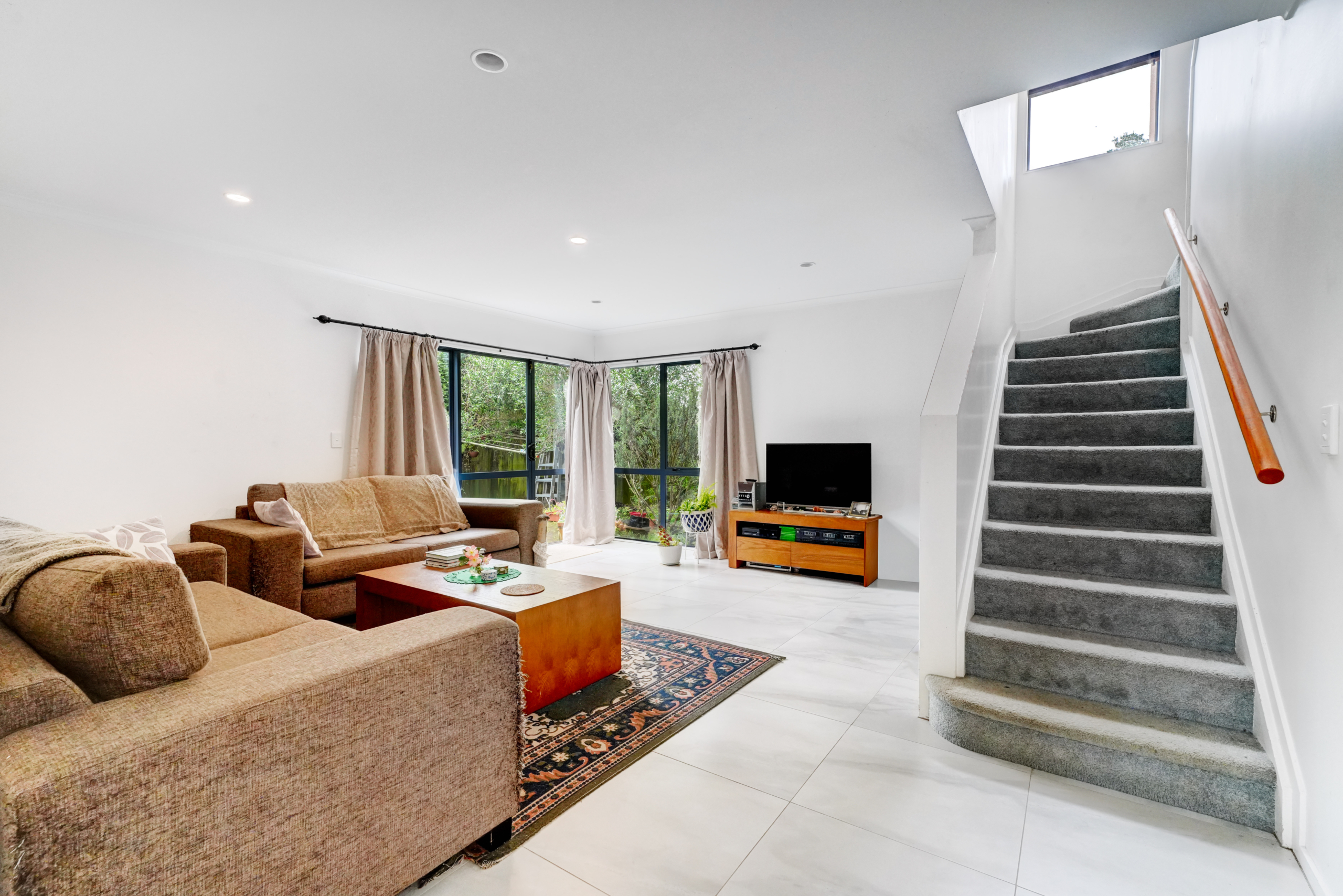 169989613__1761619075-76034-INTERIOR-2 Do-Up Opportunity – “As is where is”