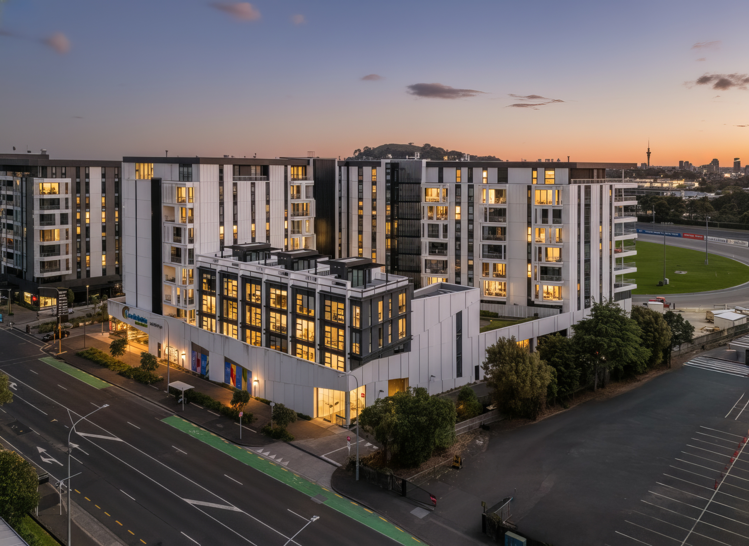 173335059__1762376854-7119-TWILIGHT-1 DGZ Luxury Apartment with private rooftop garden