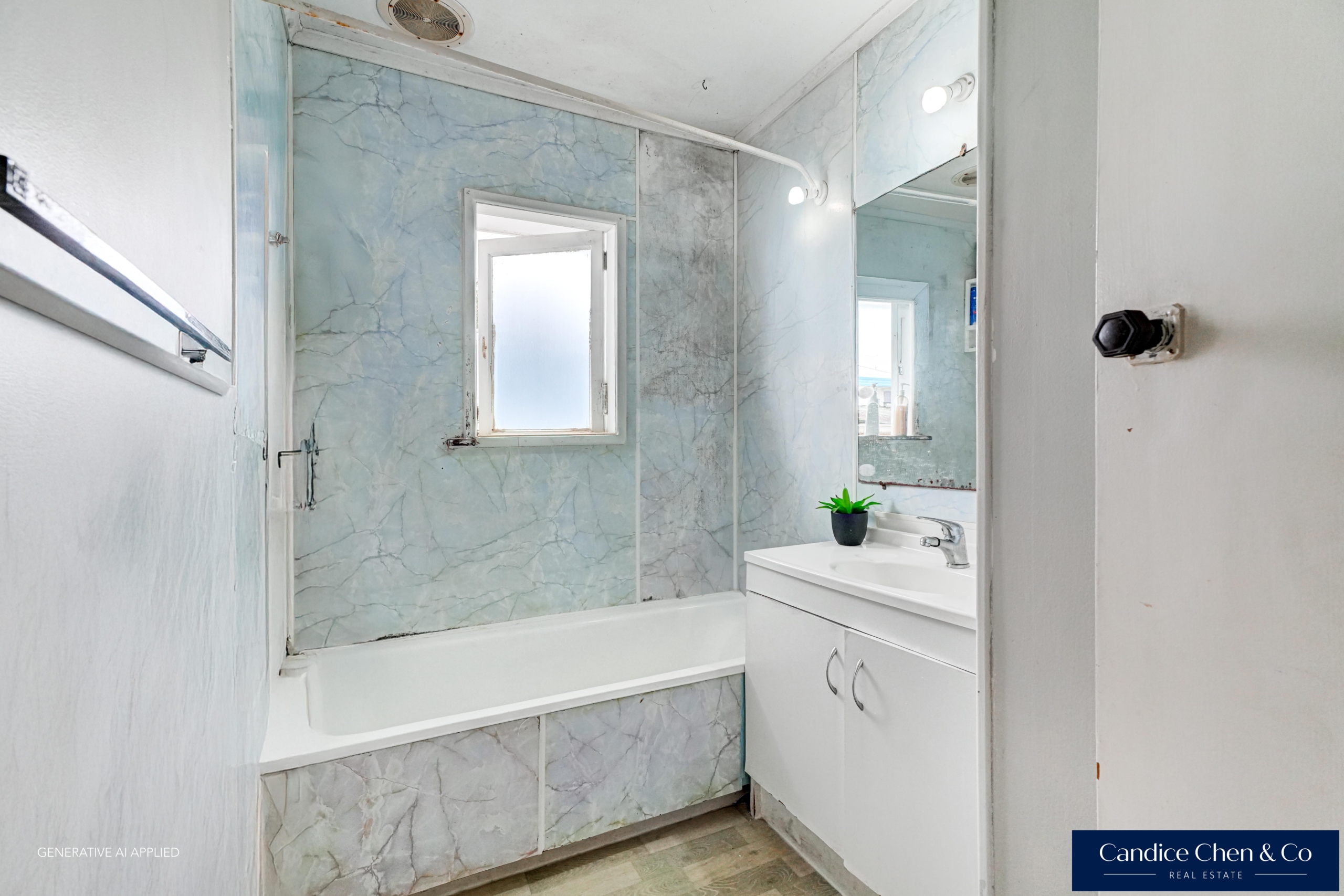 166644389__1765929852-166644389__1759725131-80349-INTERIOR-6 Solid Investment or Perfect First Home