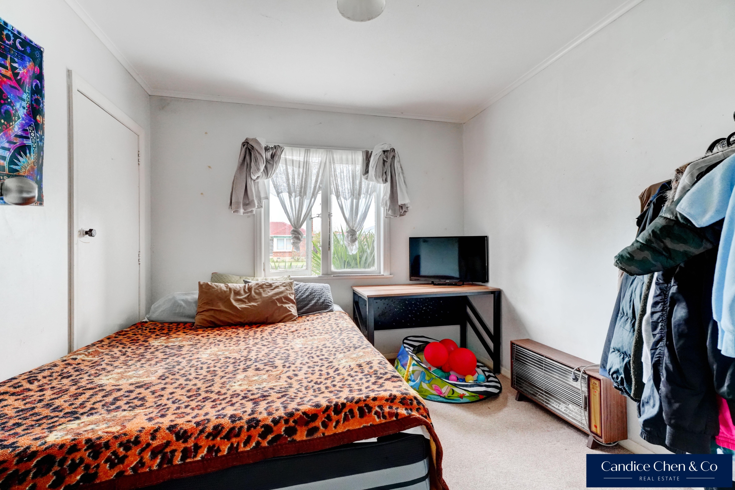 166644489__1765929852-166644489__1759725139-66897-og-1 Solid Investment or Perfect First Home