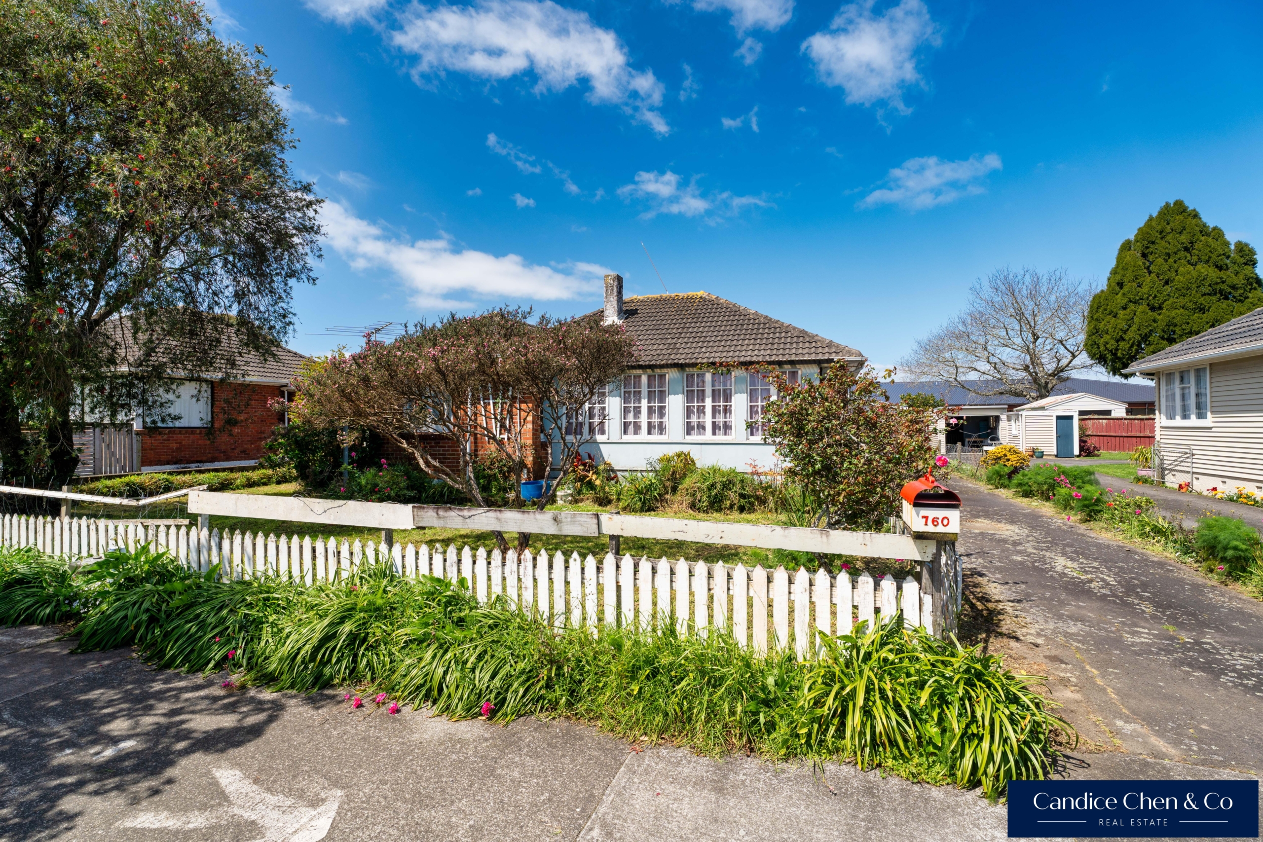 168053789__1763948861-168053789__1760493828-52505-EXTERIOR-1 Overseas Vendor Motivated – Must Sell!