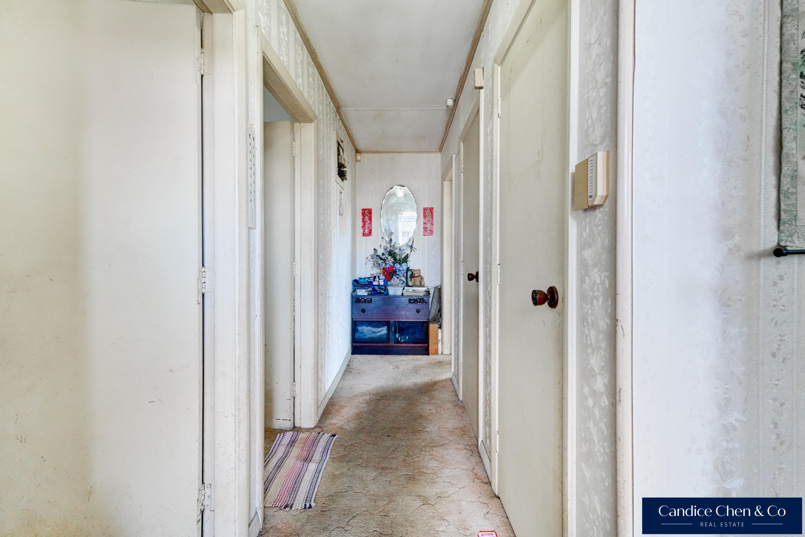 168053951__1763948861-168053951__1760493843-254925-INTERIOR-NEW-2 Overseas Vendor Motivated – Must Sell!