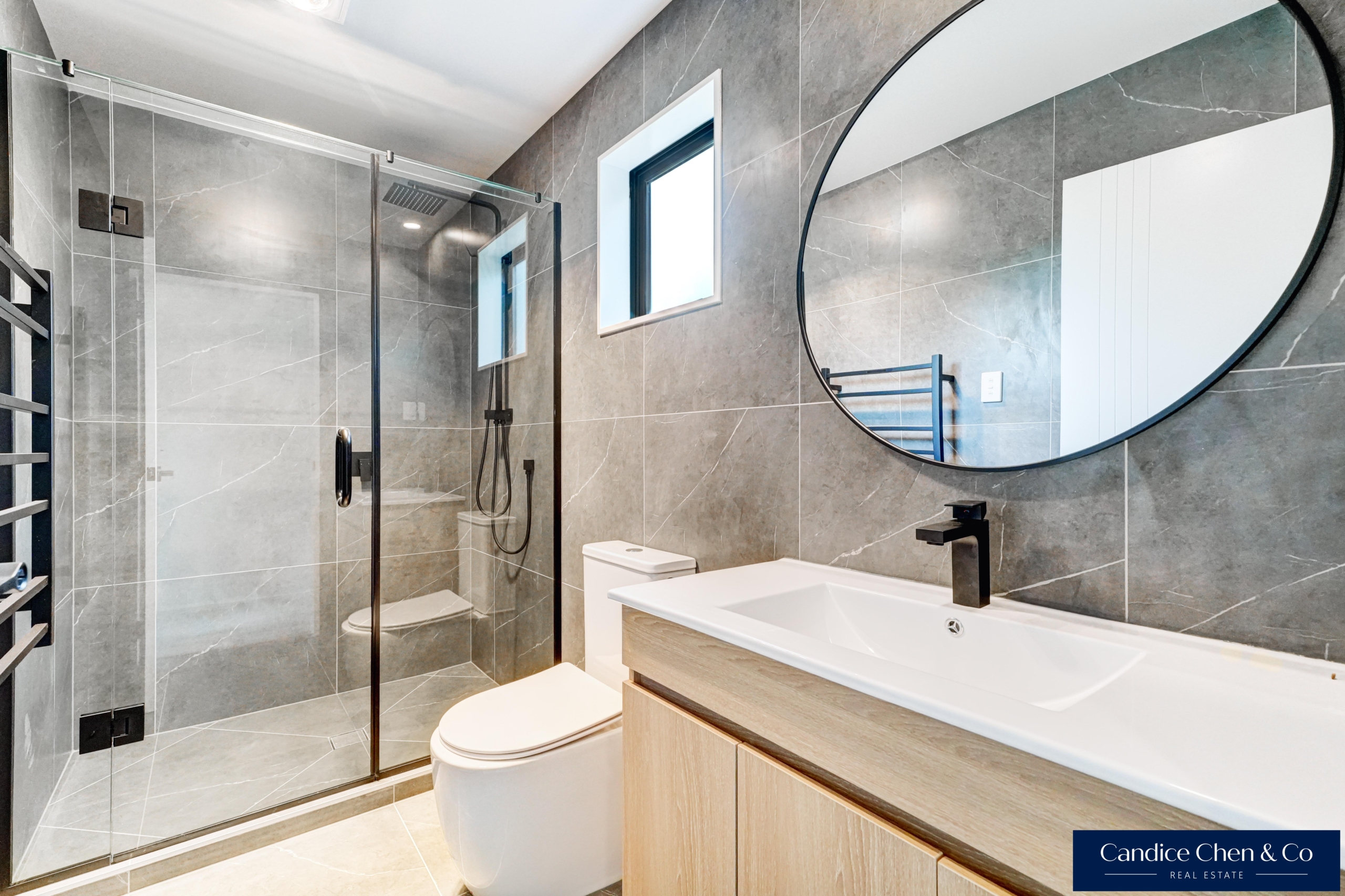 169097611__1766102181-169097611__1761085770-32314-INTERIOR-5 Title and CCC Issued – Move-in Ready!